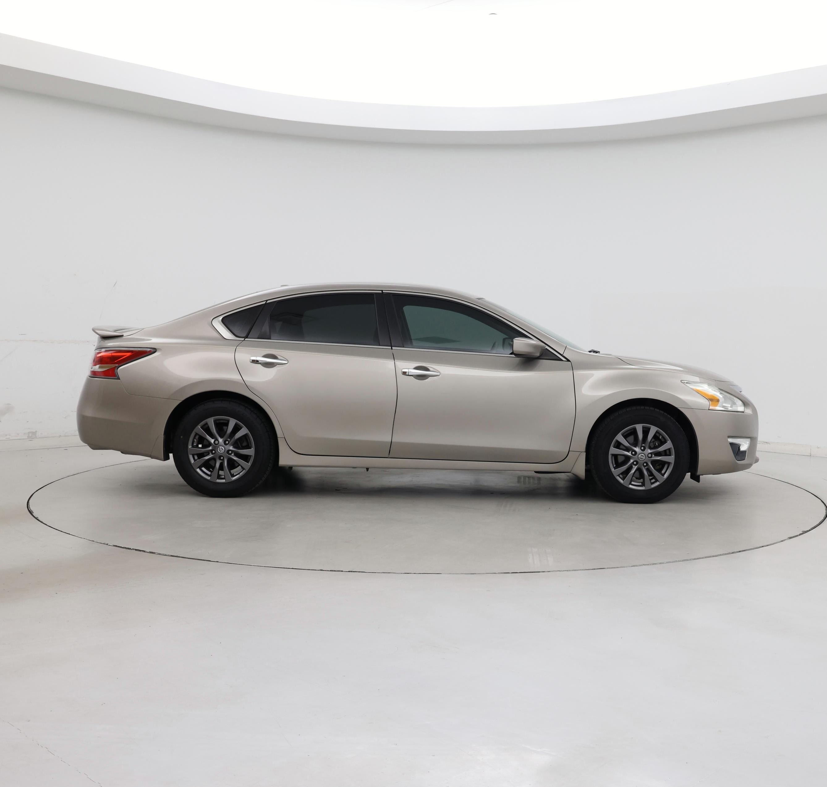 Thumbnail: 2015 Nissan Altima - 7