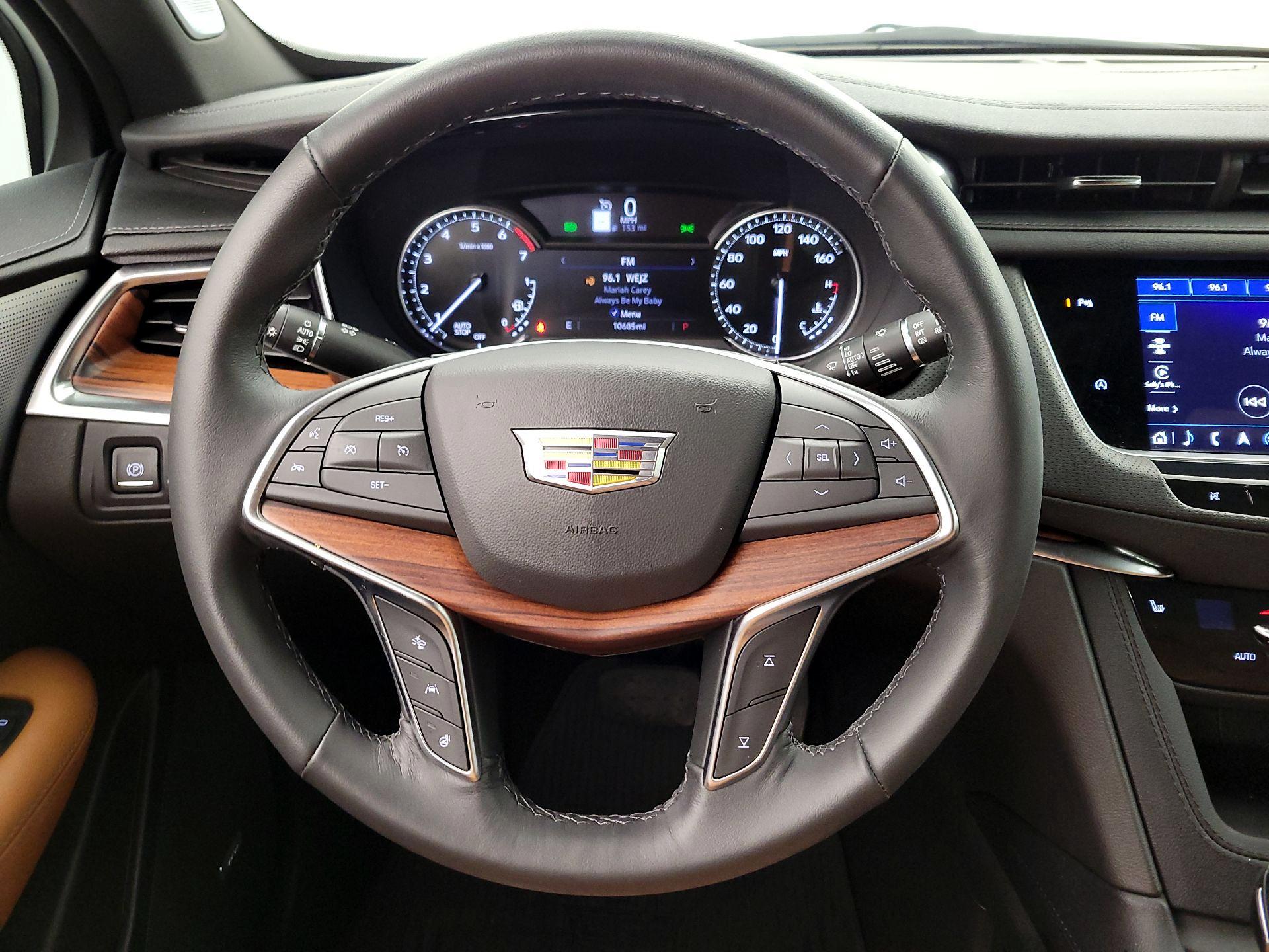 Thumbnail: 2024 Cadillac XT5 - 10