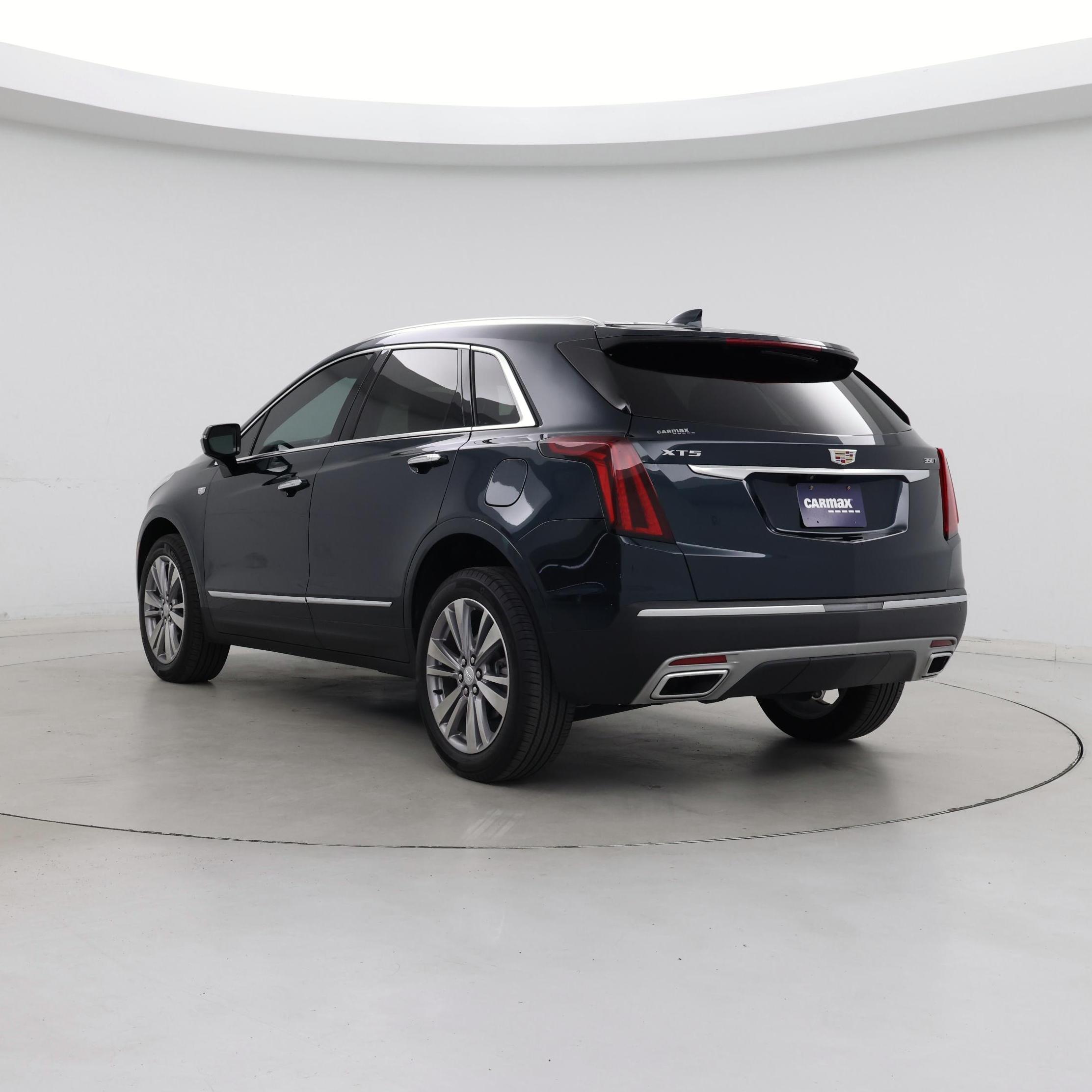 Thumbnail: 2024 Cadillac XT5 - 2