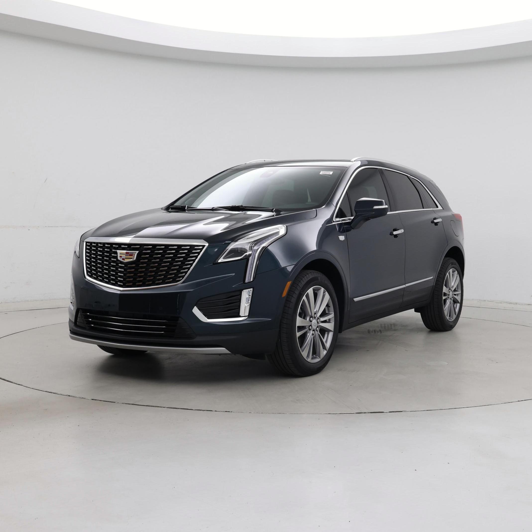 Thumbnail: 2024 Cadillac XT5 - 4