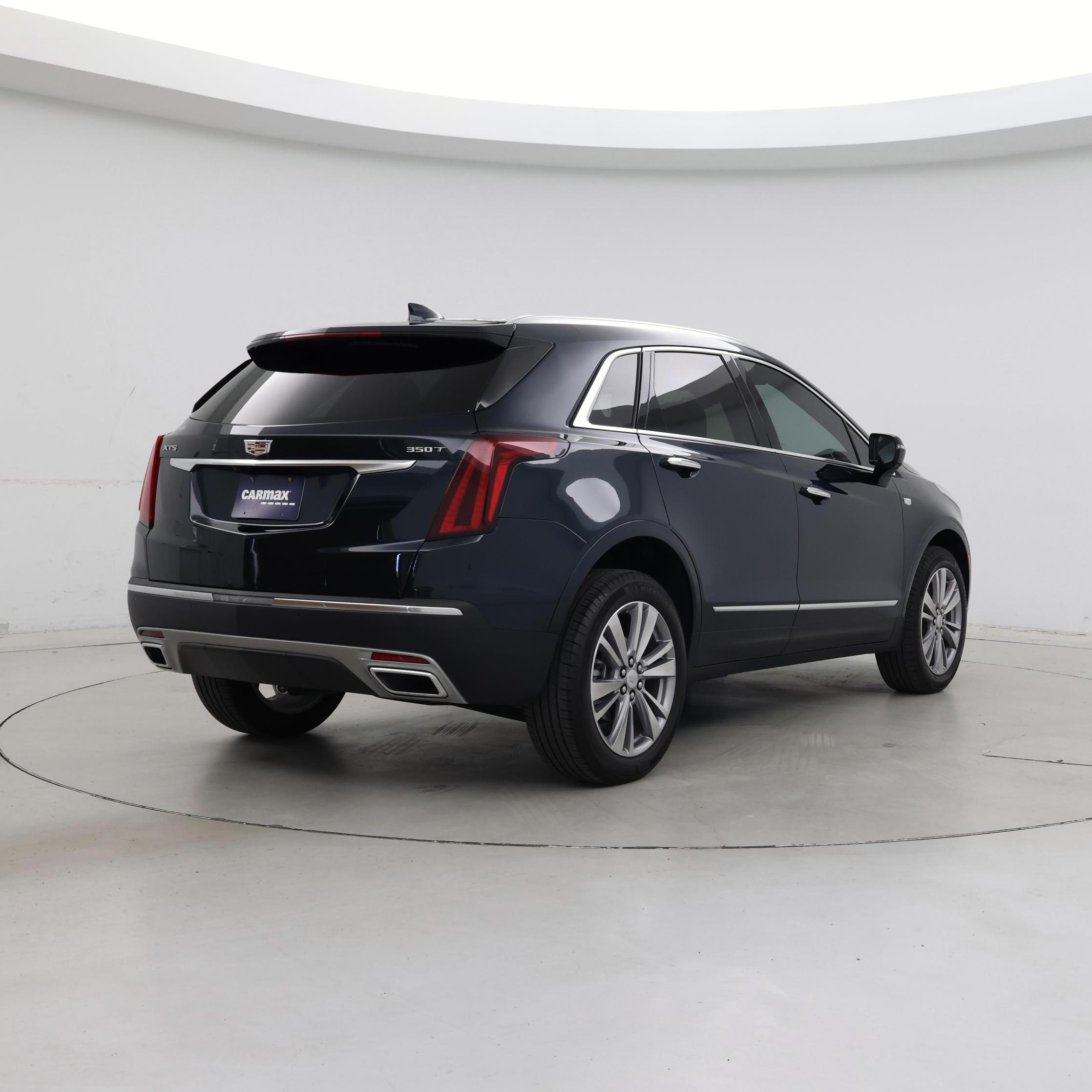 Thumbnail: 2024 Cadillac XT5 - 8