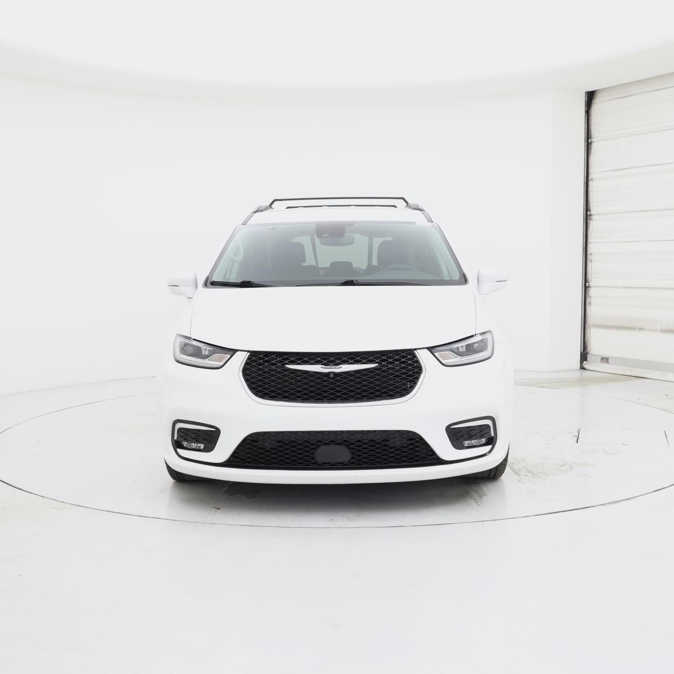 Thumbnail: 2022 Chrysler Pacifica - 5