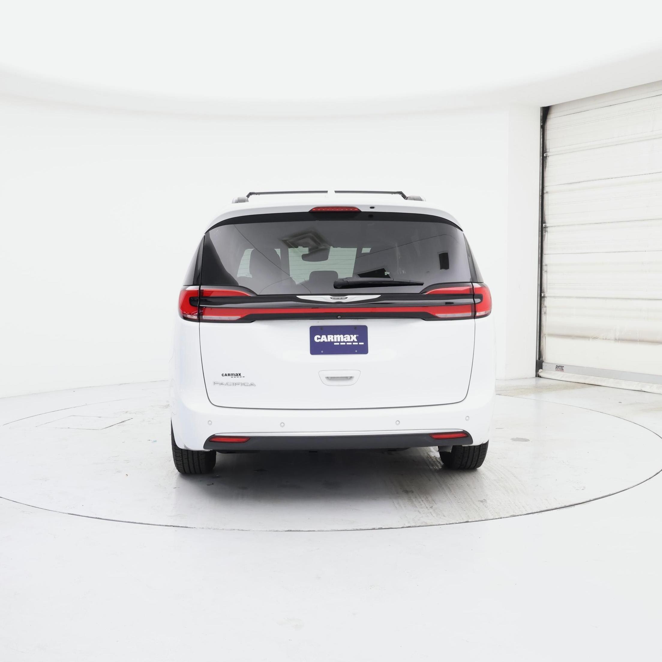 Thumbnail: 2022 Chrysler Pacifica - 6