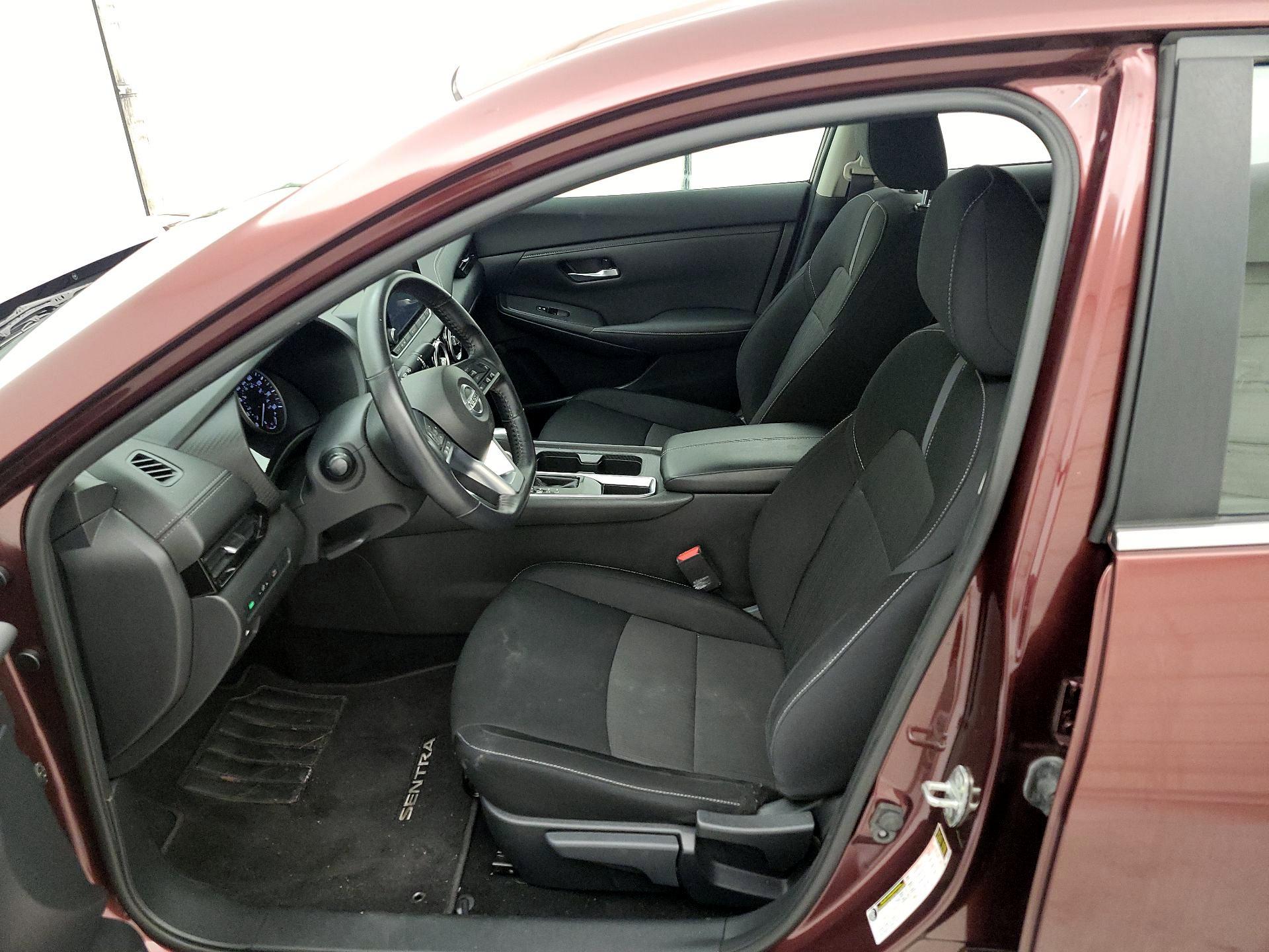 Thumbnail: 2021 Nissan Sentra - 11