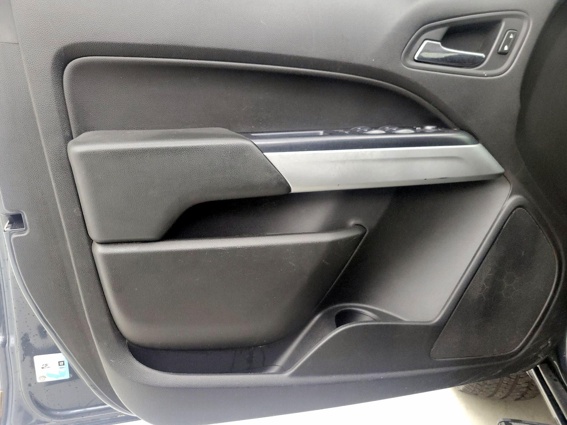 Thumbnail: 2016 Chevrolet Colorado - 12