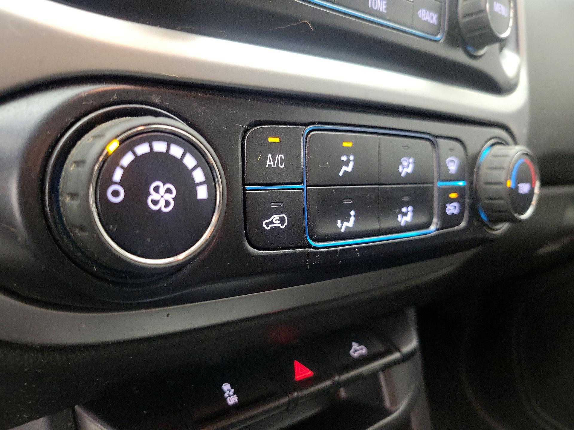 Thumbnail: 2016 Chevrolet Colorado - 16