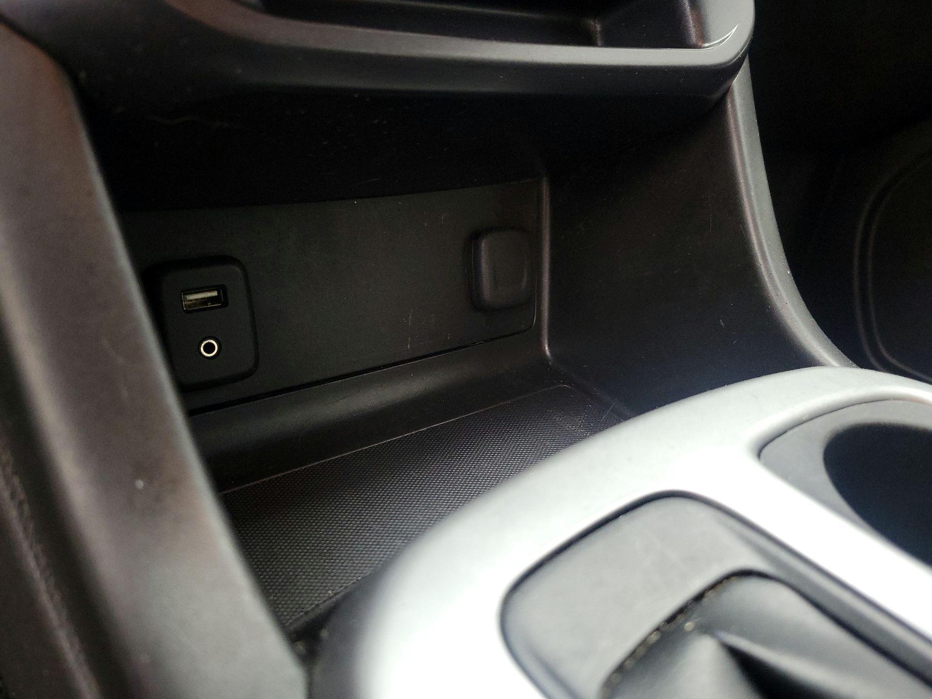 Thumbnail: 2016 Chevrolet Colorado - 18