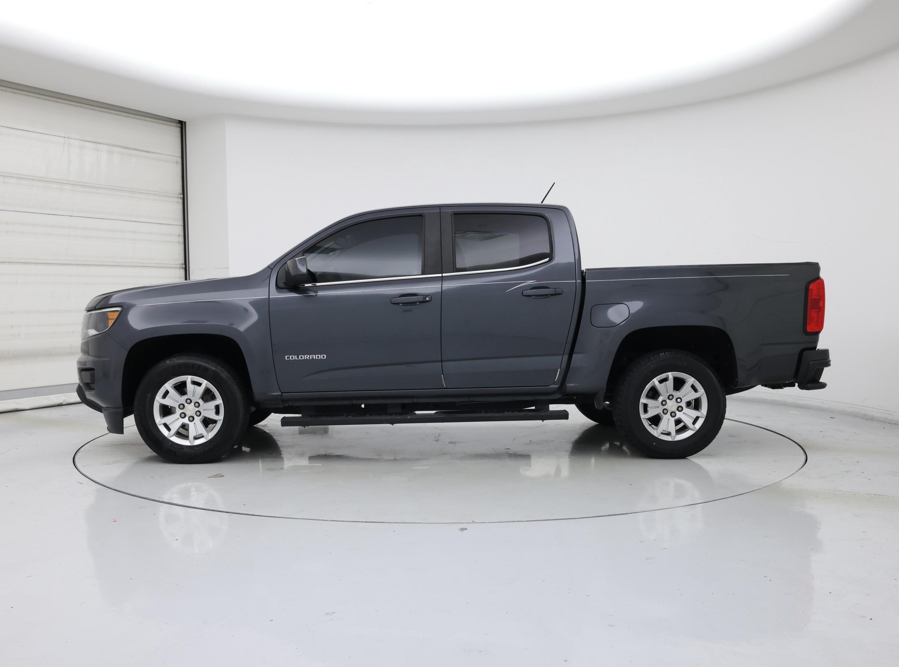 Thumbnail: 2016 Chevrolet Colorado - 3