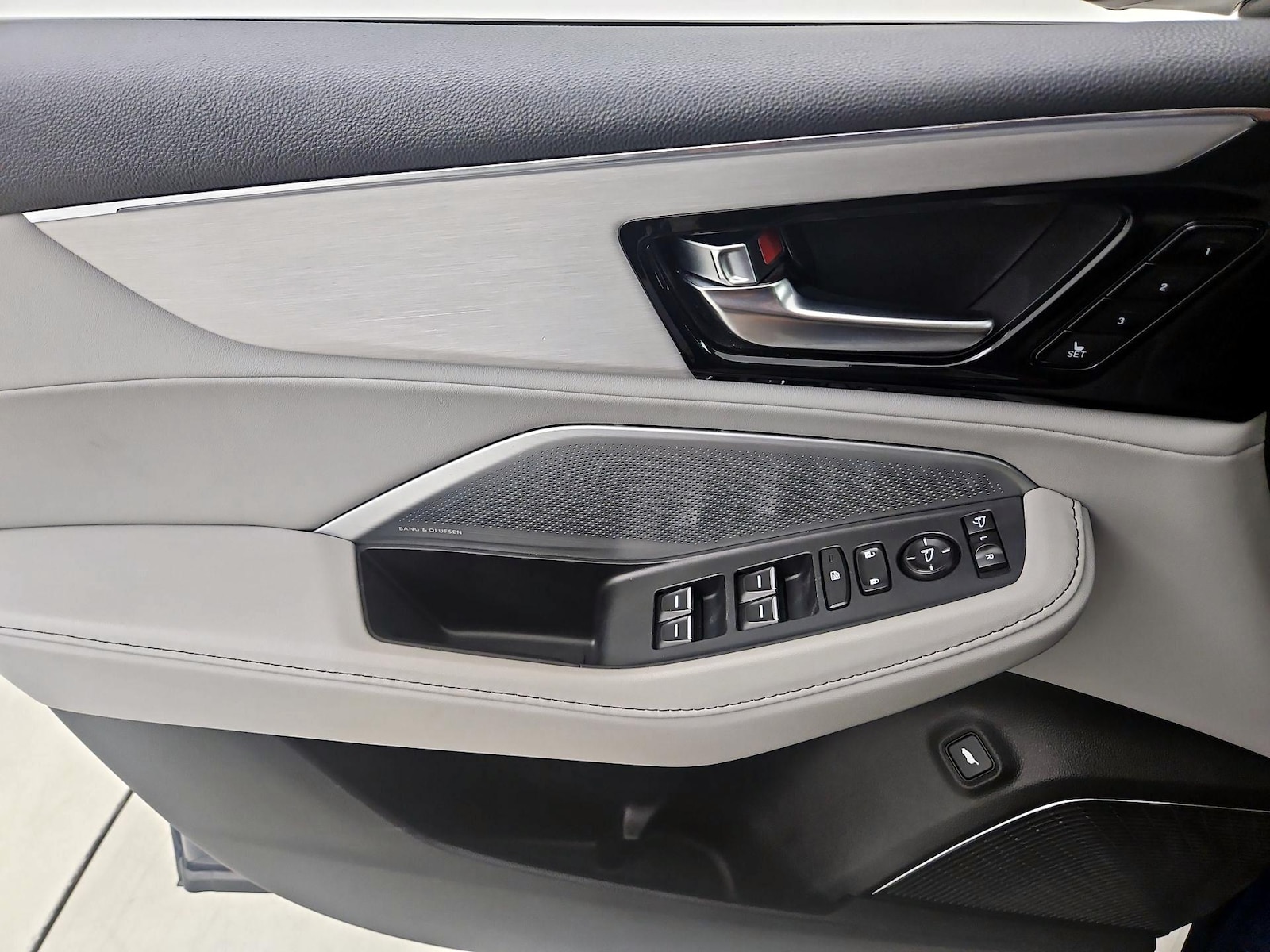 2025 Acura MDX Technology Package - Photo 11