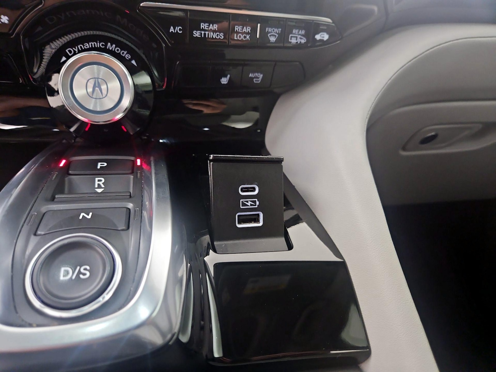 2025 Acura MDX Technology Package - Photo 18