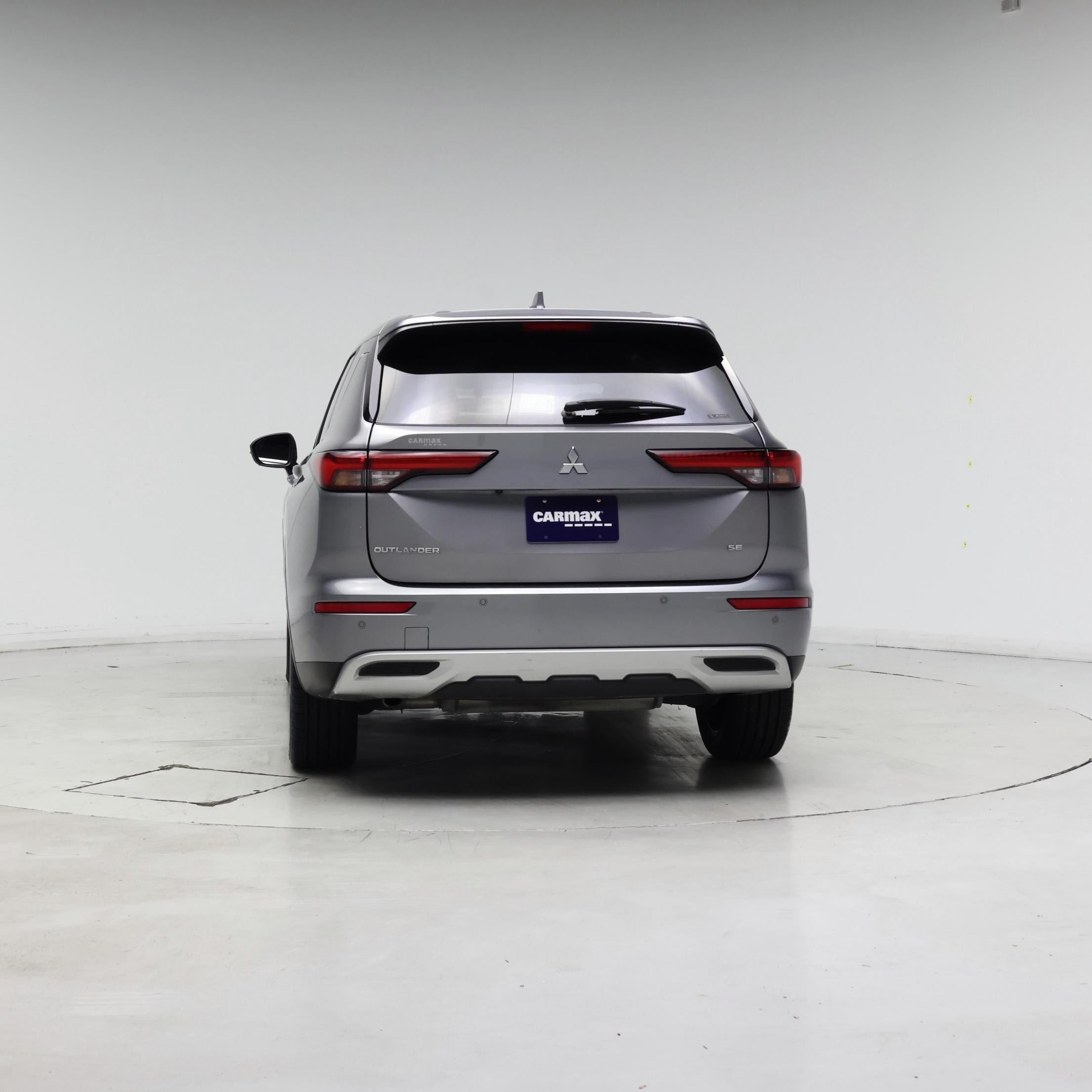 Thumbnail: 2023 Mitsubishi Outlander - 6