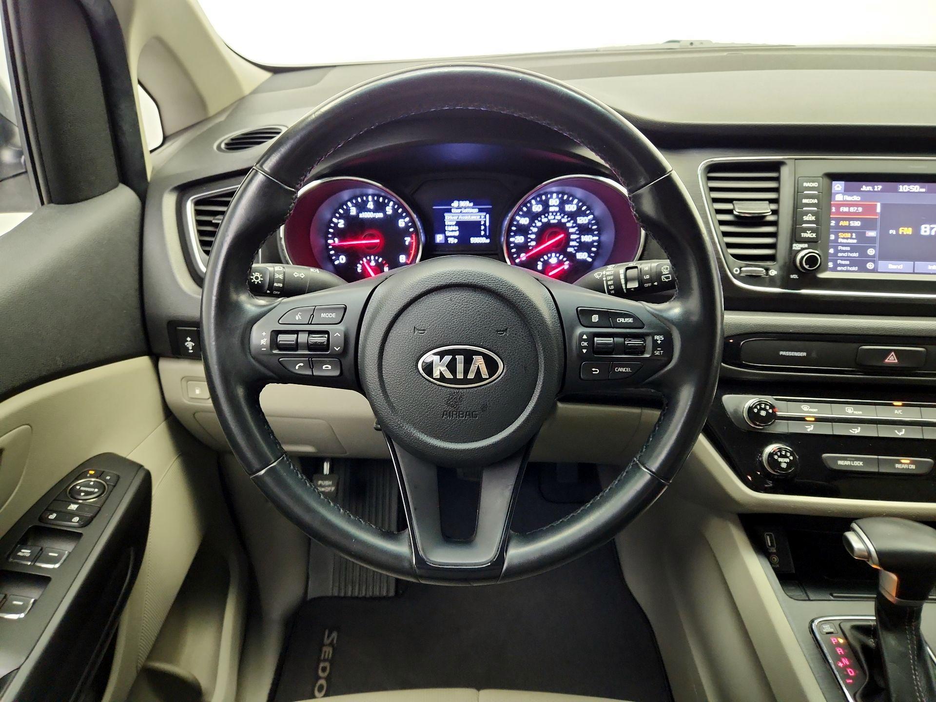 Thumbnail: 2021 Kia Sedona - 10
