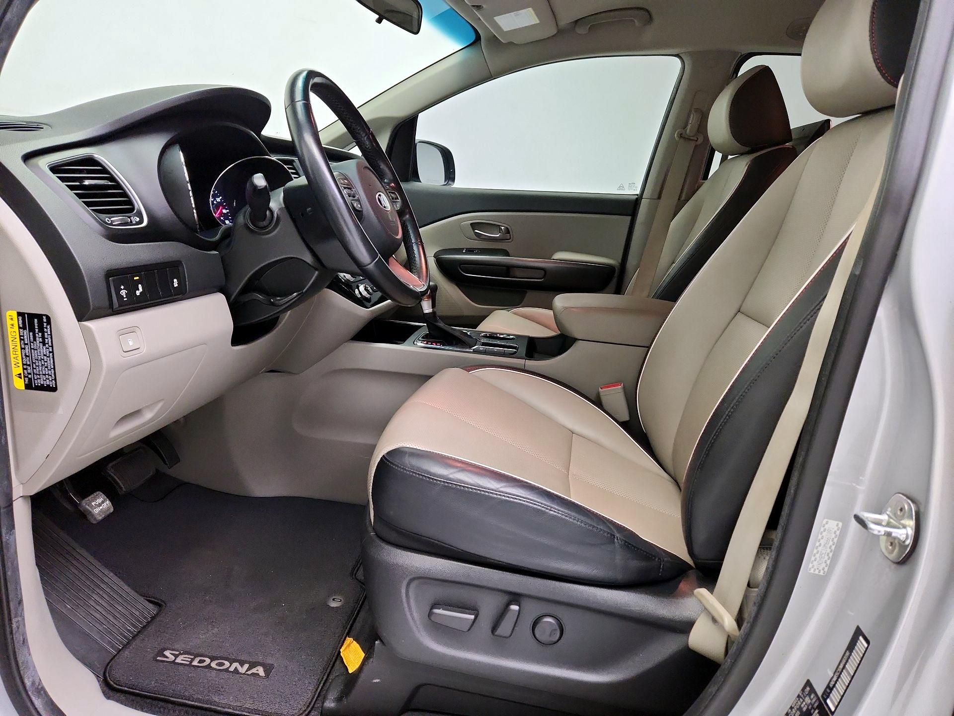 Thumbnail: 2021 Kia Sedona - 11