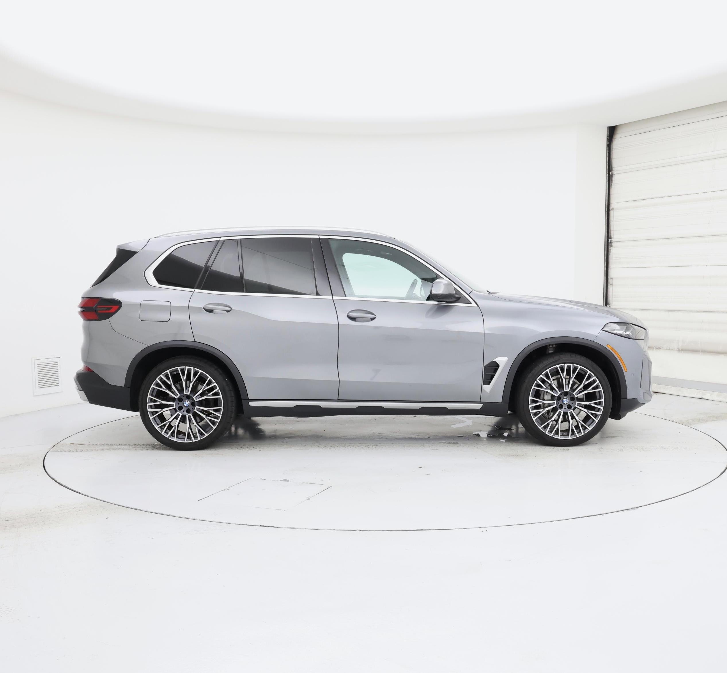 Thumbnail: 2024 BMW X5 - 7