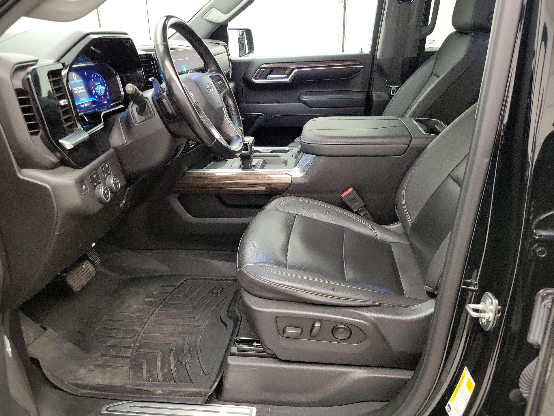 Thumbnail: 2023 Chevrolet Silverado 1500 - 11