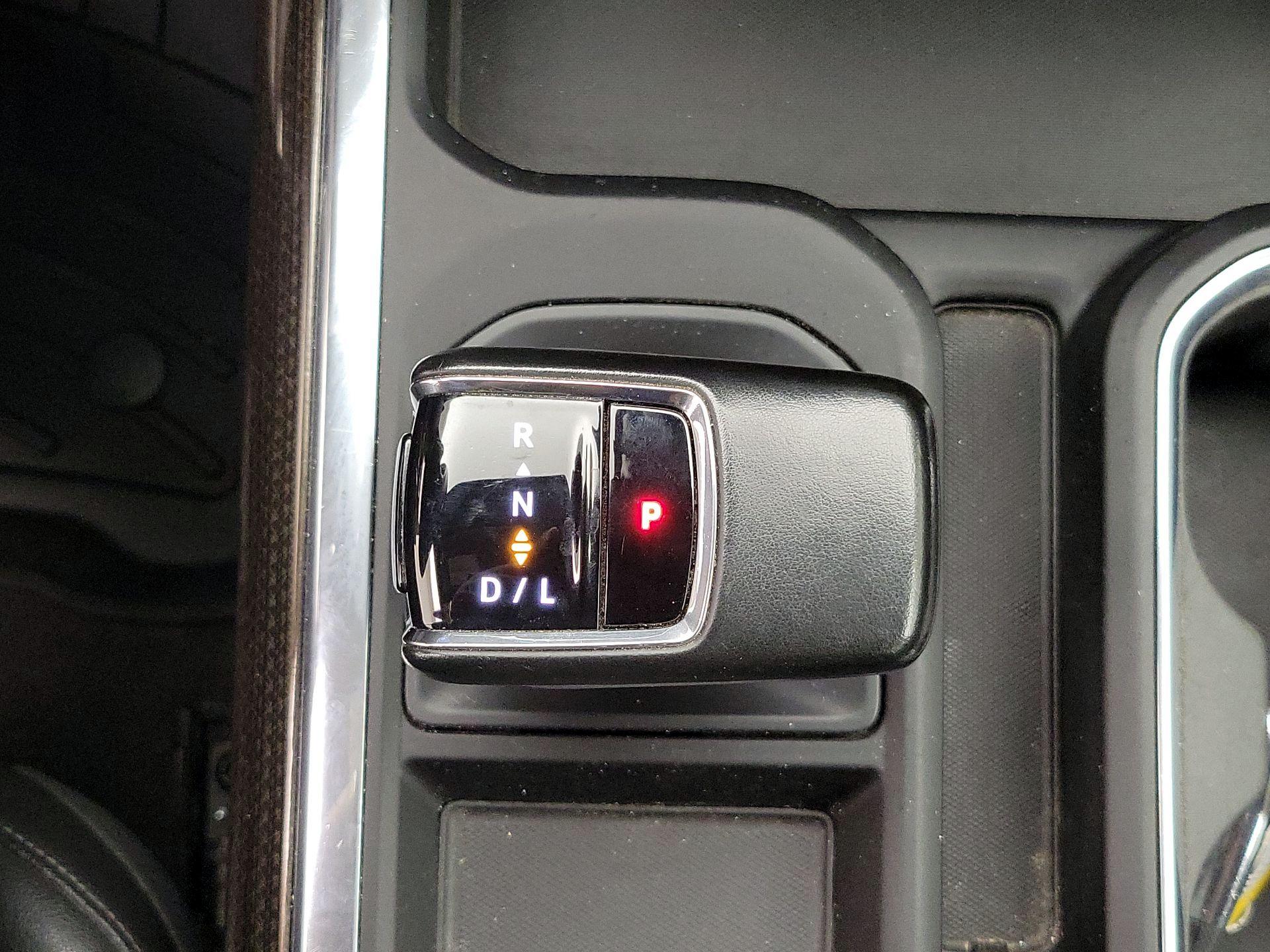Thumbnail: 2023 Chevrolet Silverado 1500 - 17