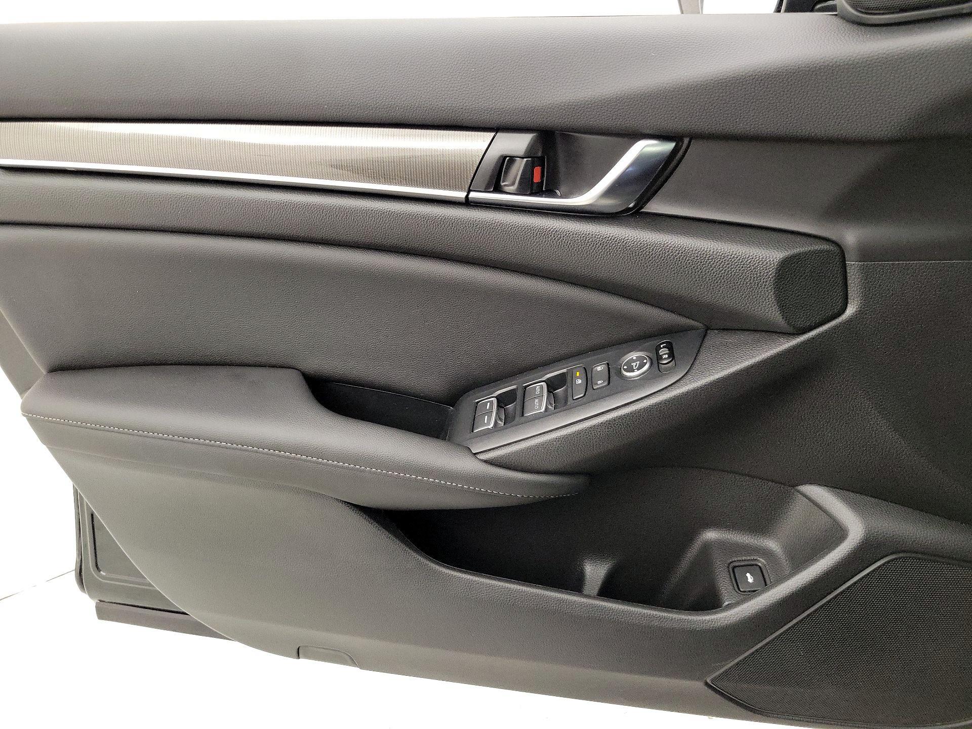 Thumbnail: 2020 Honda Accord - 12