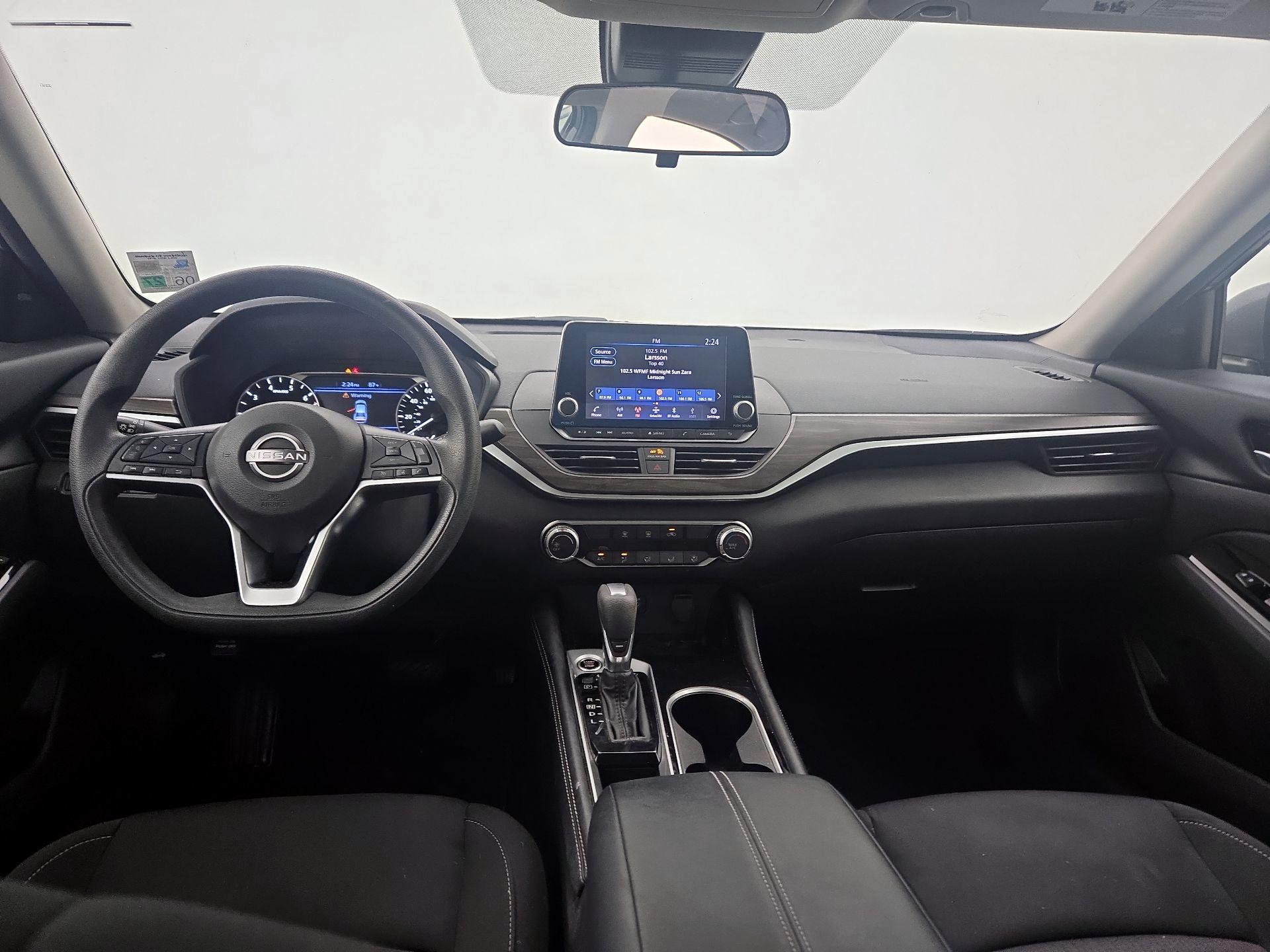 Thumbnail: 2023 Nissan Altima - 9