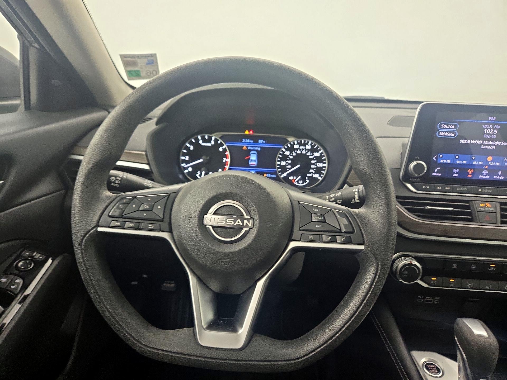 Thumbnail: 2023 Nissan Altima - 10