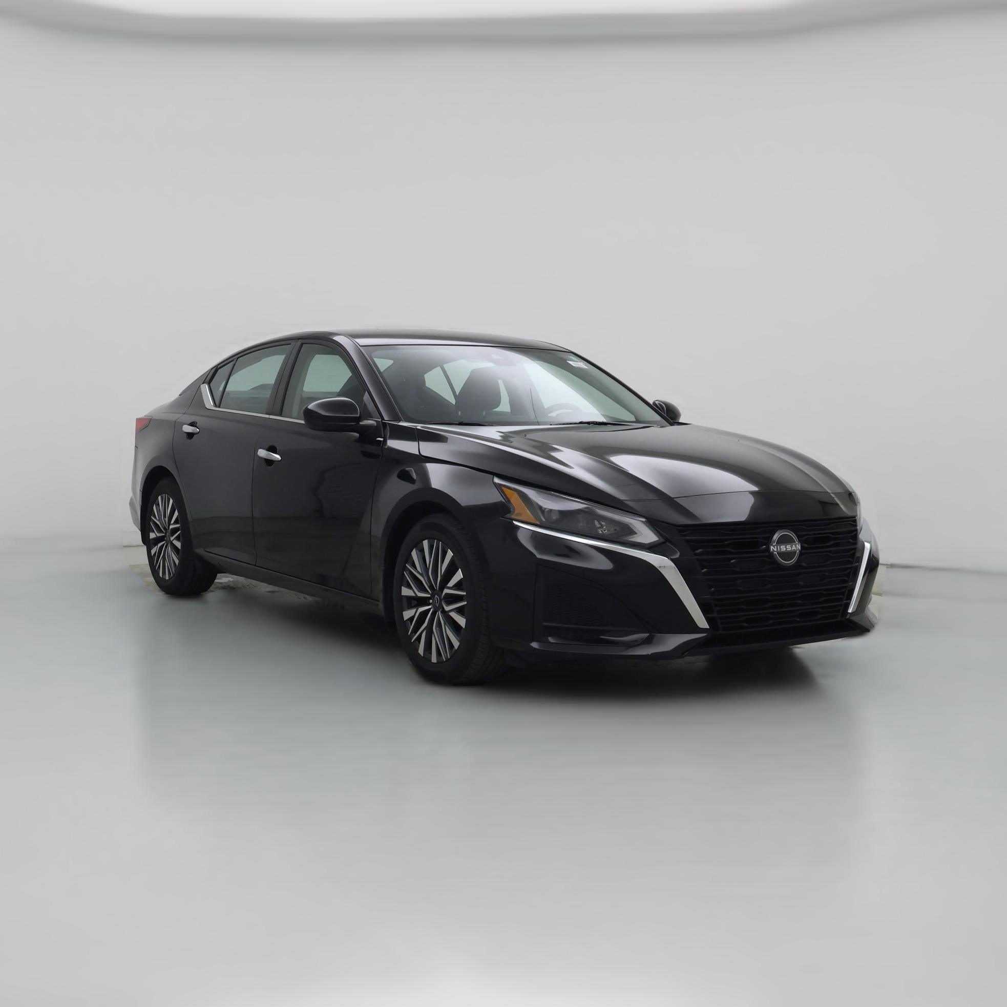 Thumbnail: 2023 Nissan Altima - 1