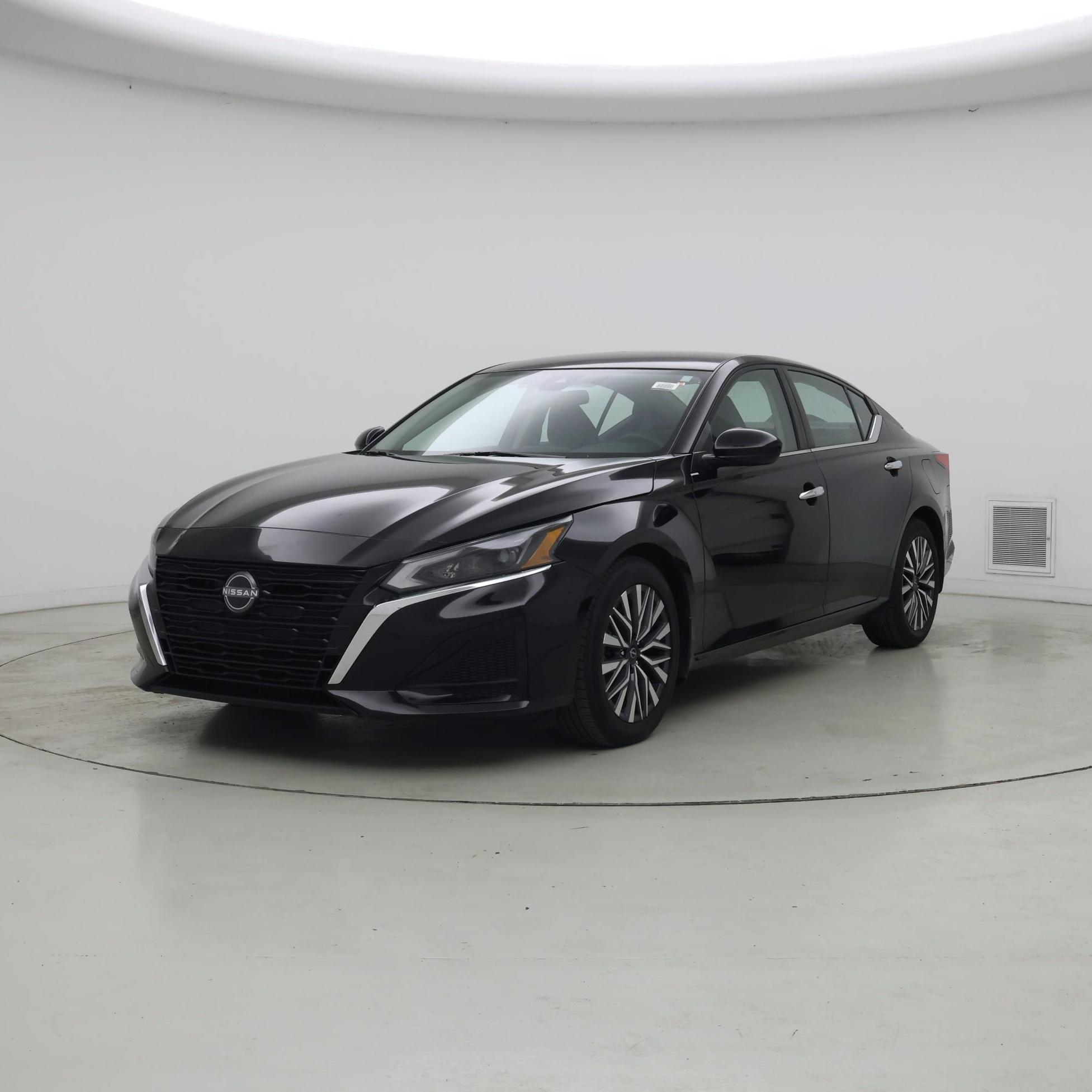 Thumbnail: 2023 Nissan Altima - 4