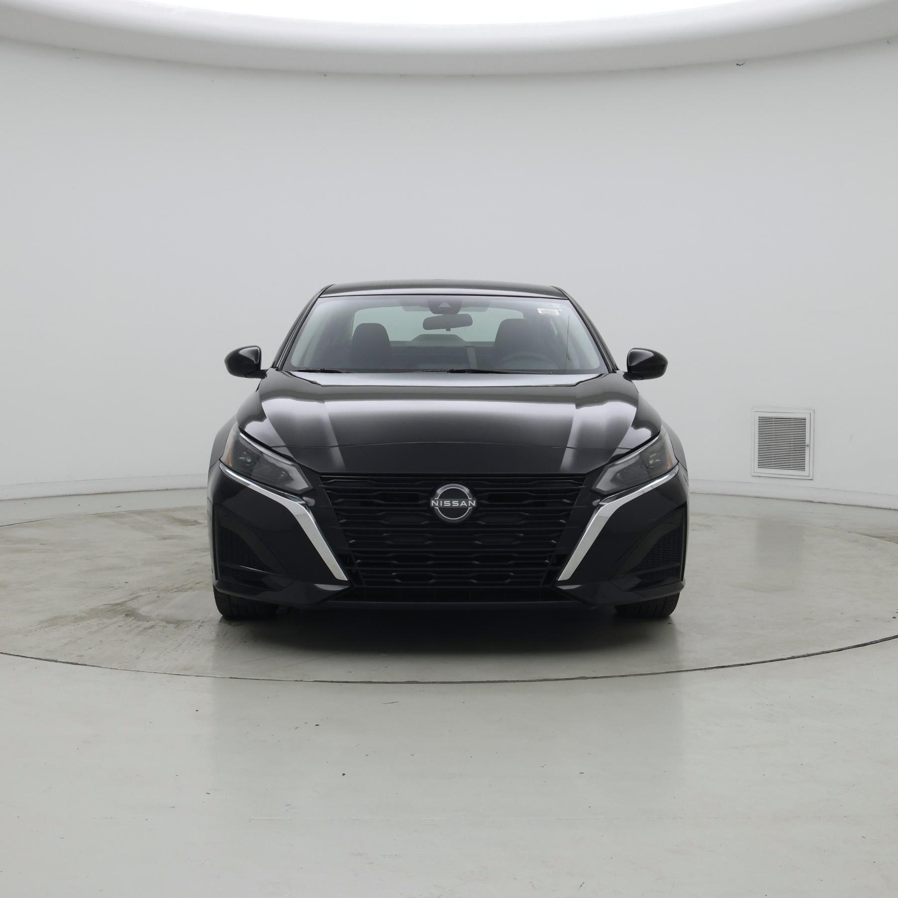 Thumbnail: 2023 Nissan Altima - 5