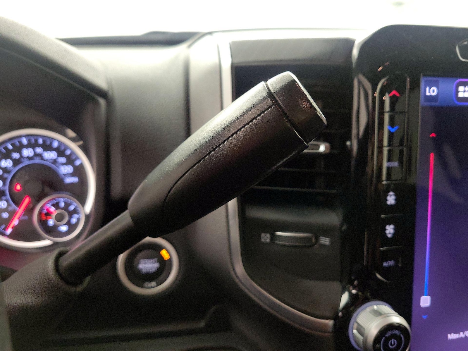 2025 RAM Ram 2500 Pickup Big Horn - Photo 19