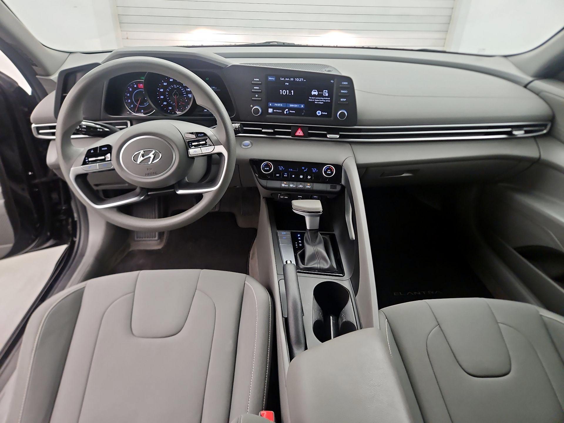 Thumbnail: 2023 Hyundai Elantra - 9