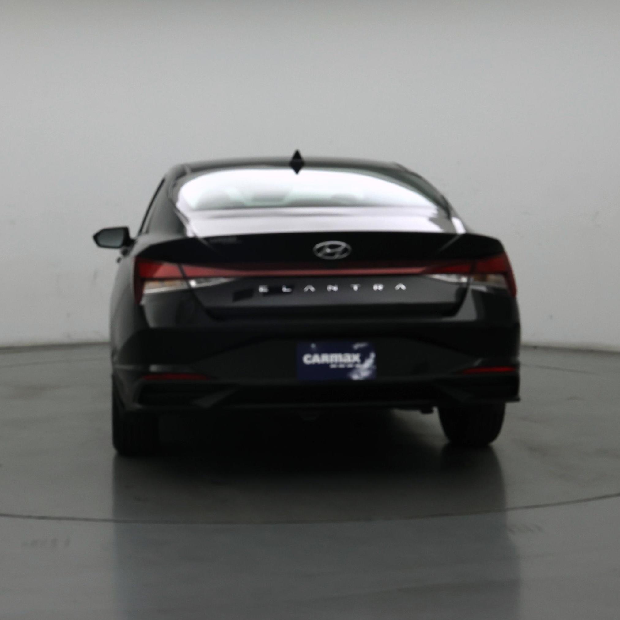 Thumbnail: 2023 Hyundai Elantra - 6