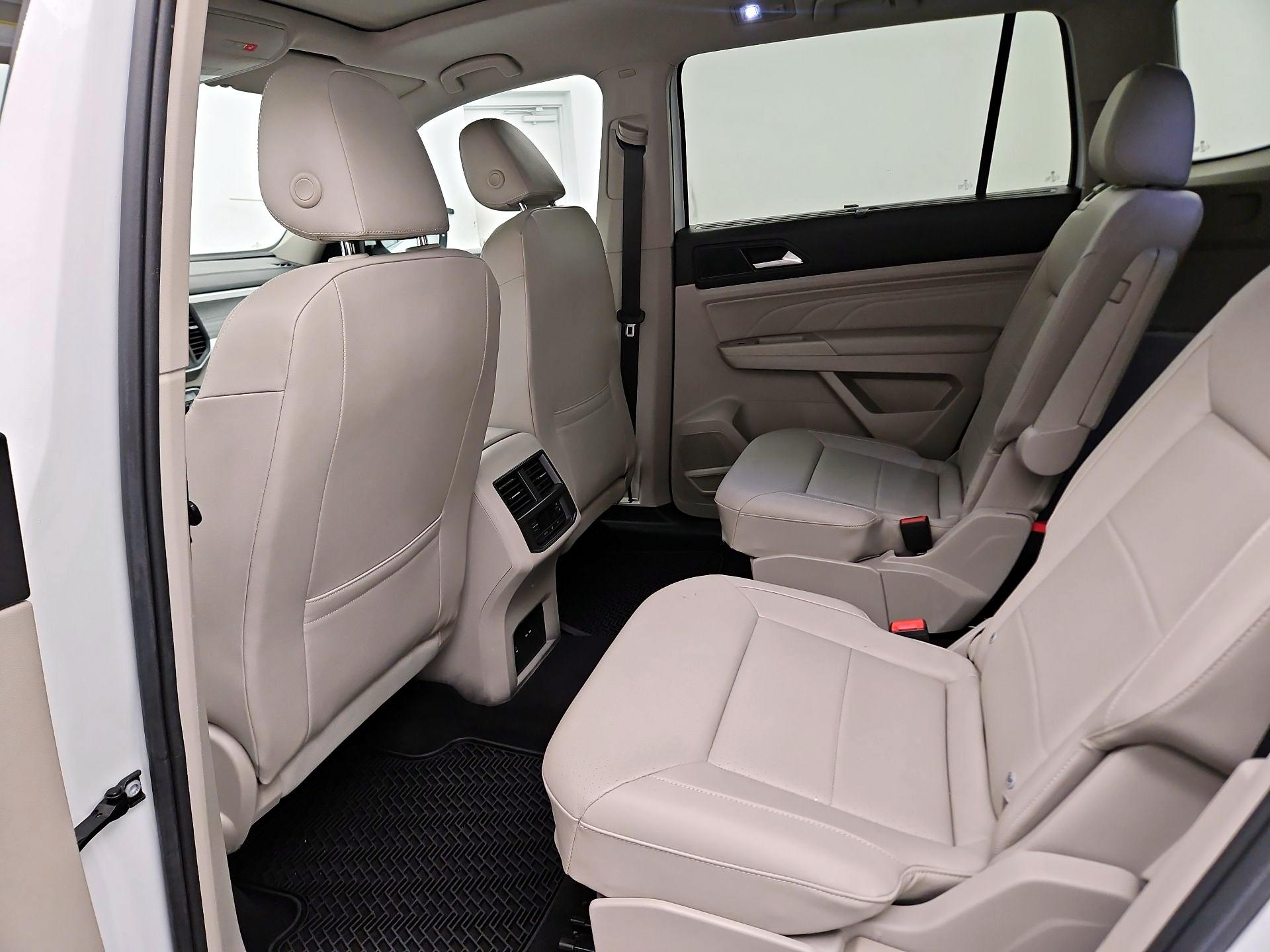 Thumbnail: 2021 Volkswagen Atlas - 15