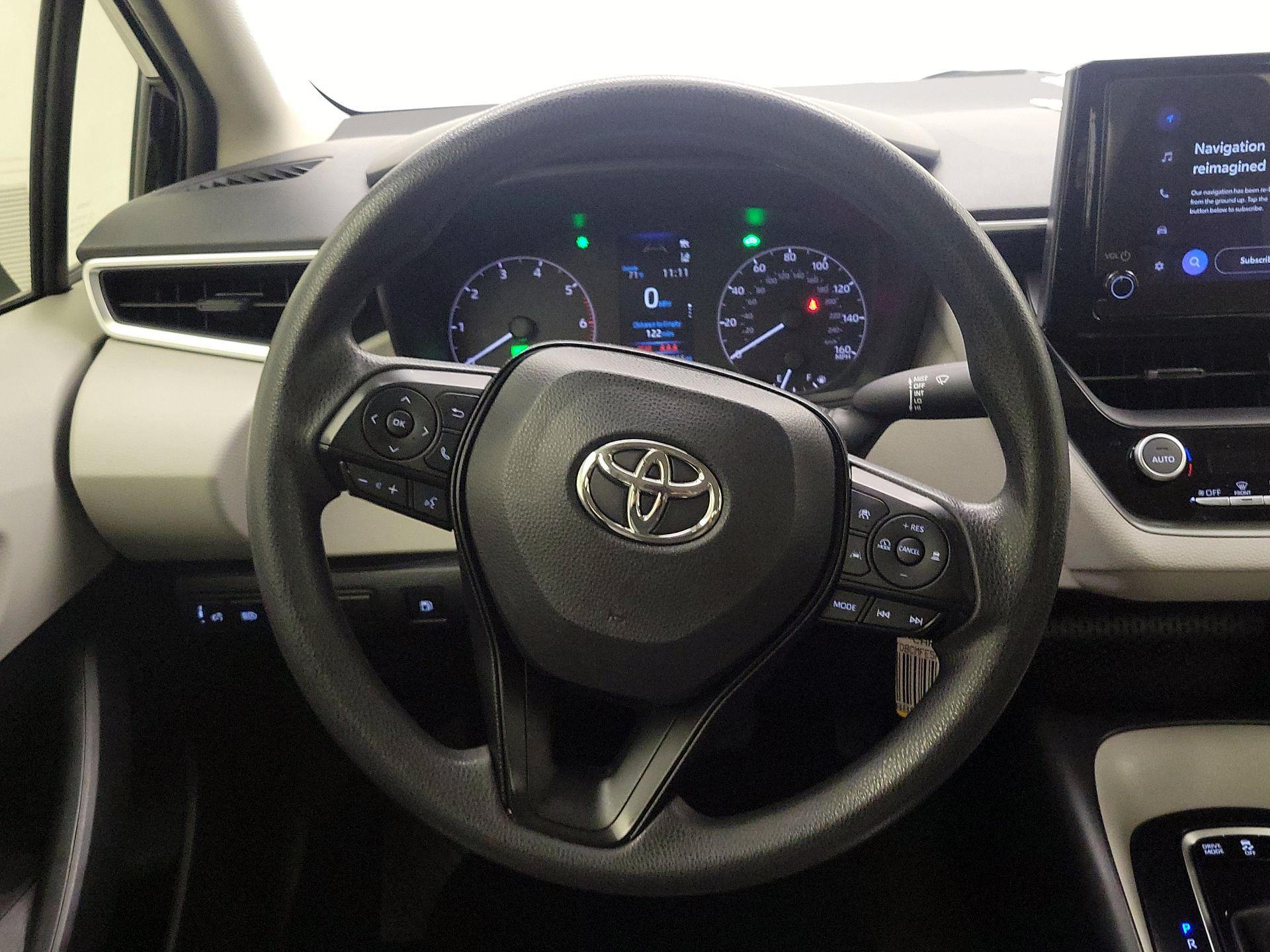 Thumbnail: 2023 Toyota Corolla - 10