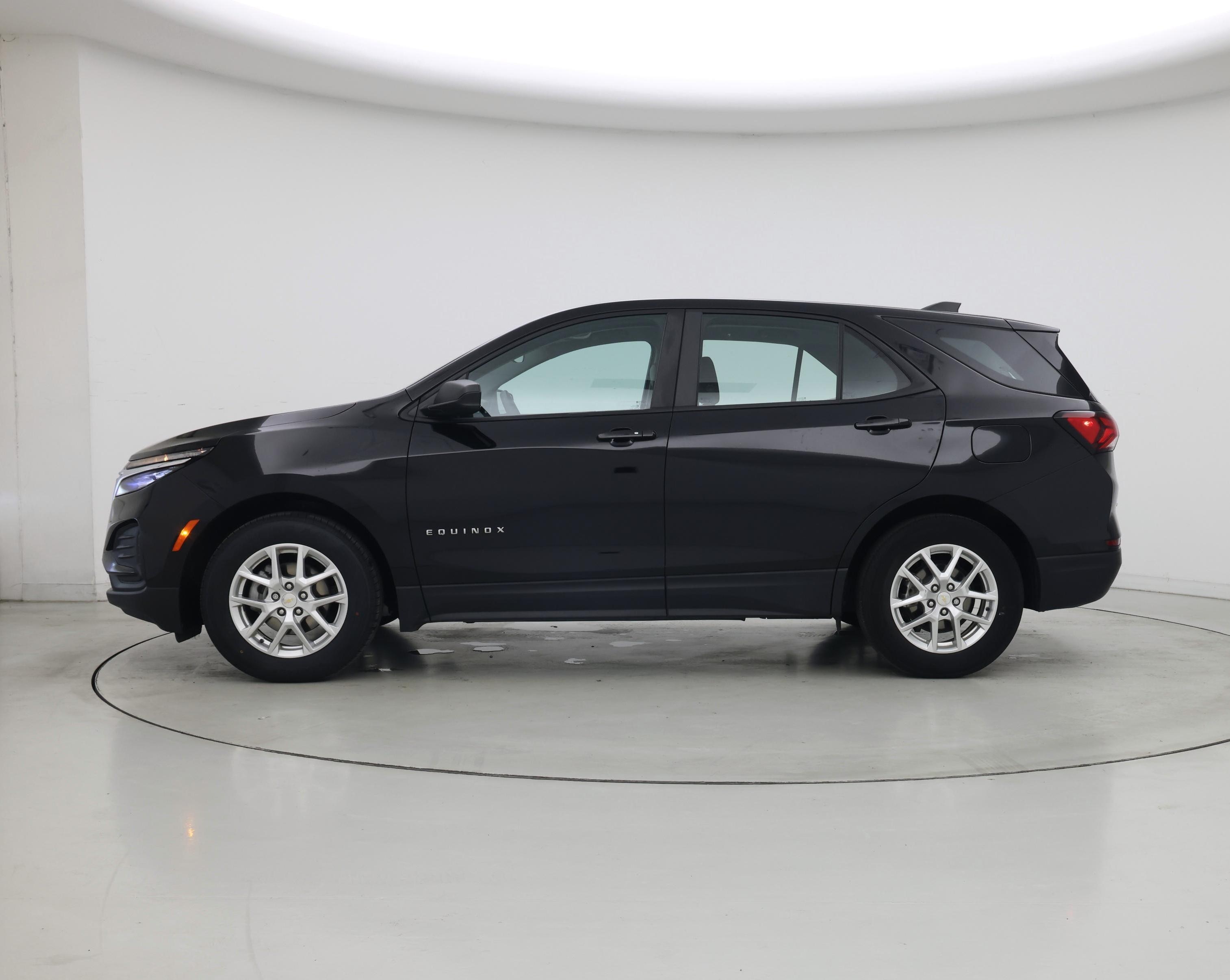 Thumbnail: 2023 Chevrolet Equinox - 3