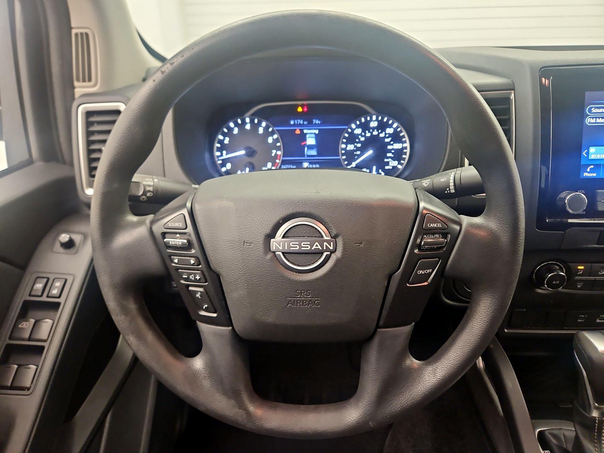 Thumbnail: 2023 Nissan Frontier - 10