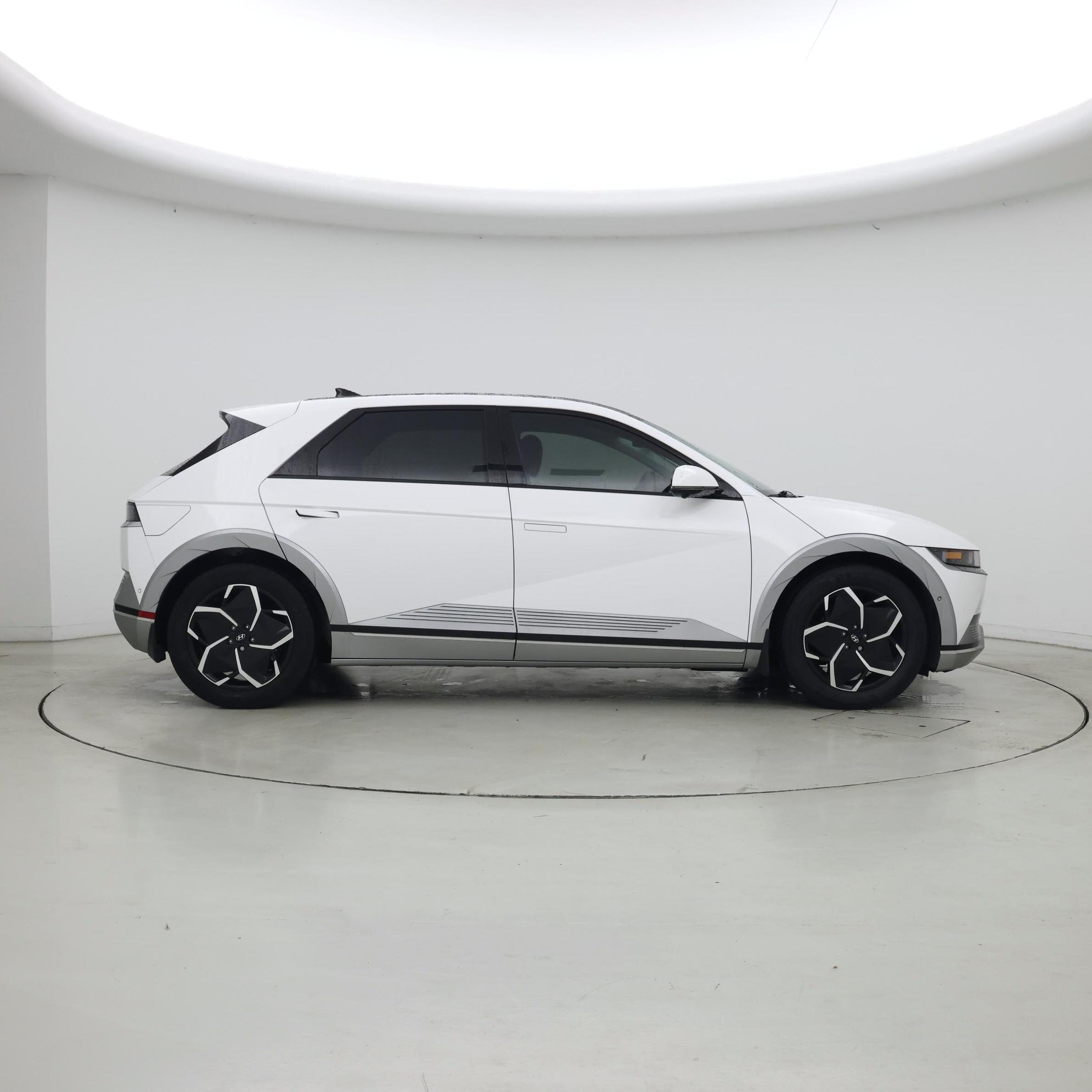 Thumbnail: 2024 Hyundai Ioniq 5 - 7