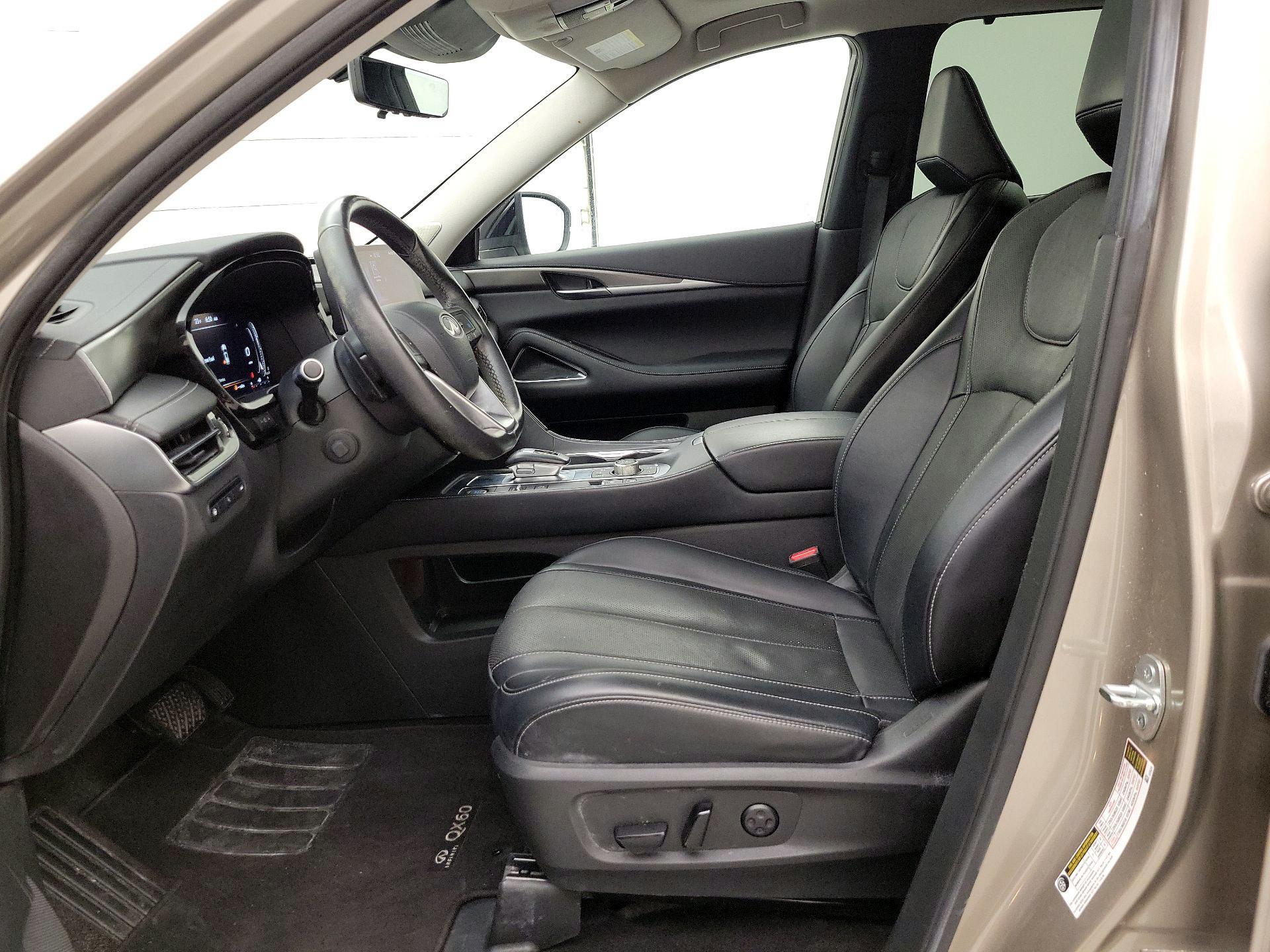 Thumbnail: 2023 INFINITI QX60 - 11
