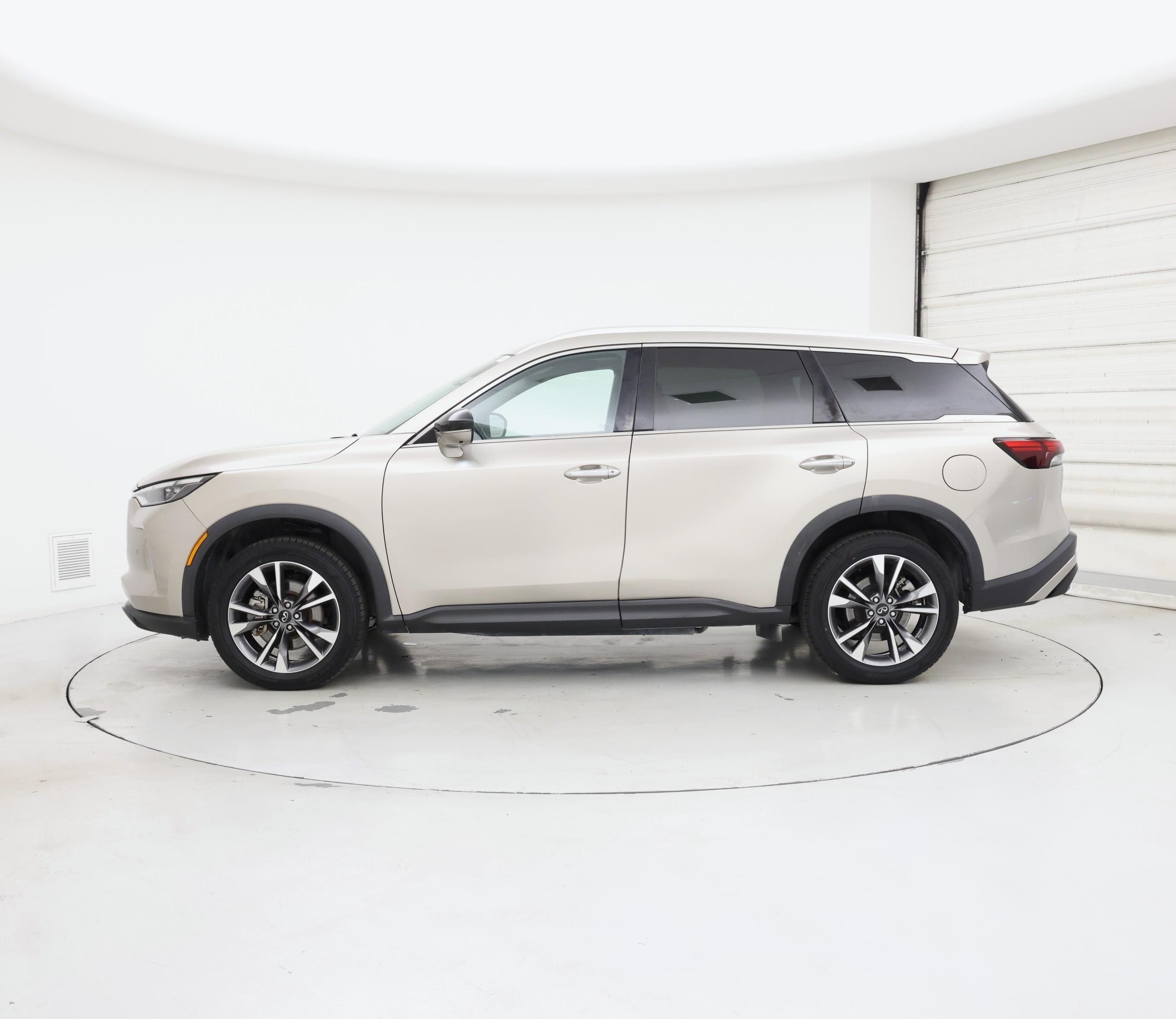 Thumbnail: 2023 INFINITI QX60 - 3
