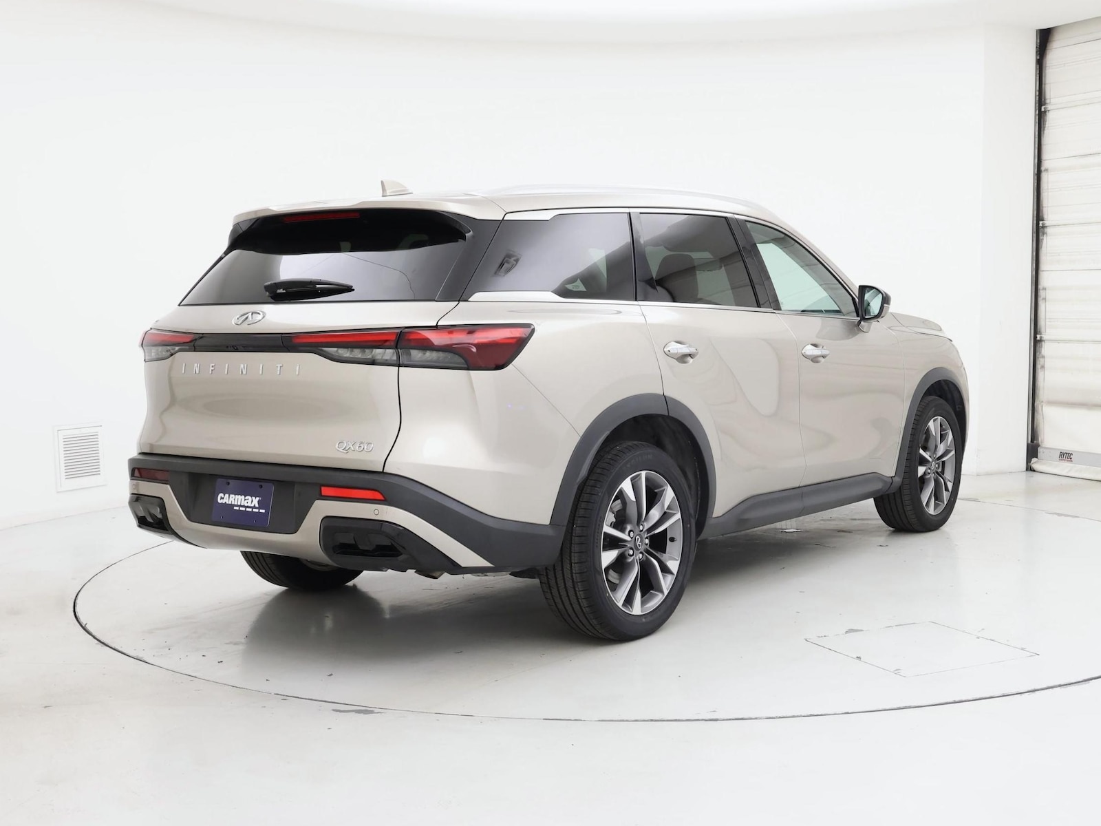 2023 INFINITI QX60 LUXE - Photo 9