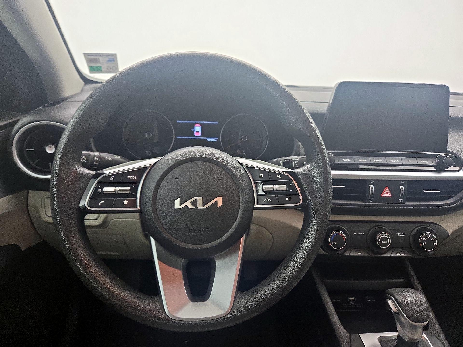 Thumbnail: 2023 Kia Forte - 10