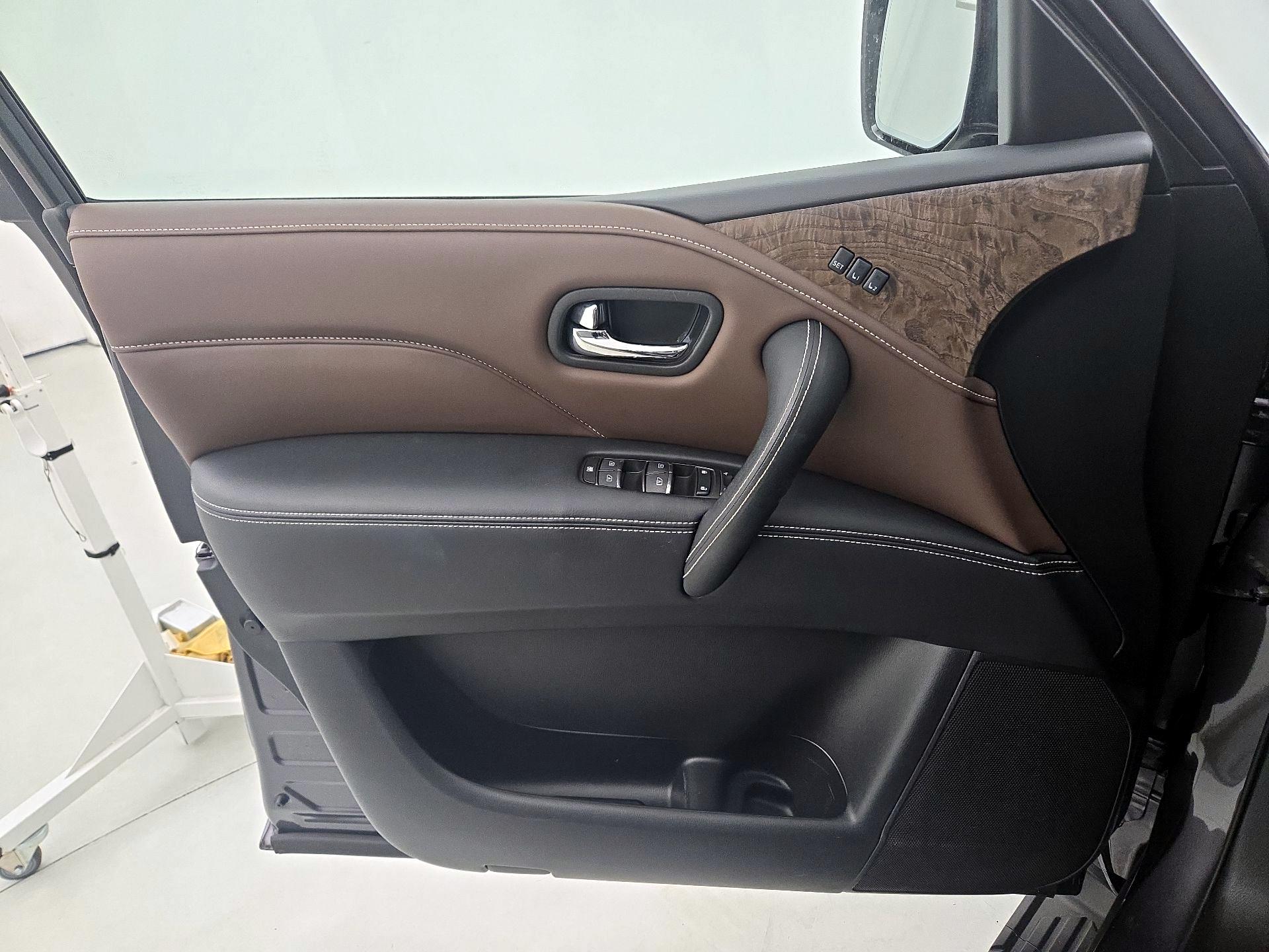 Thumbnail: 2024 INFINITI QX80 - 12