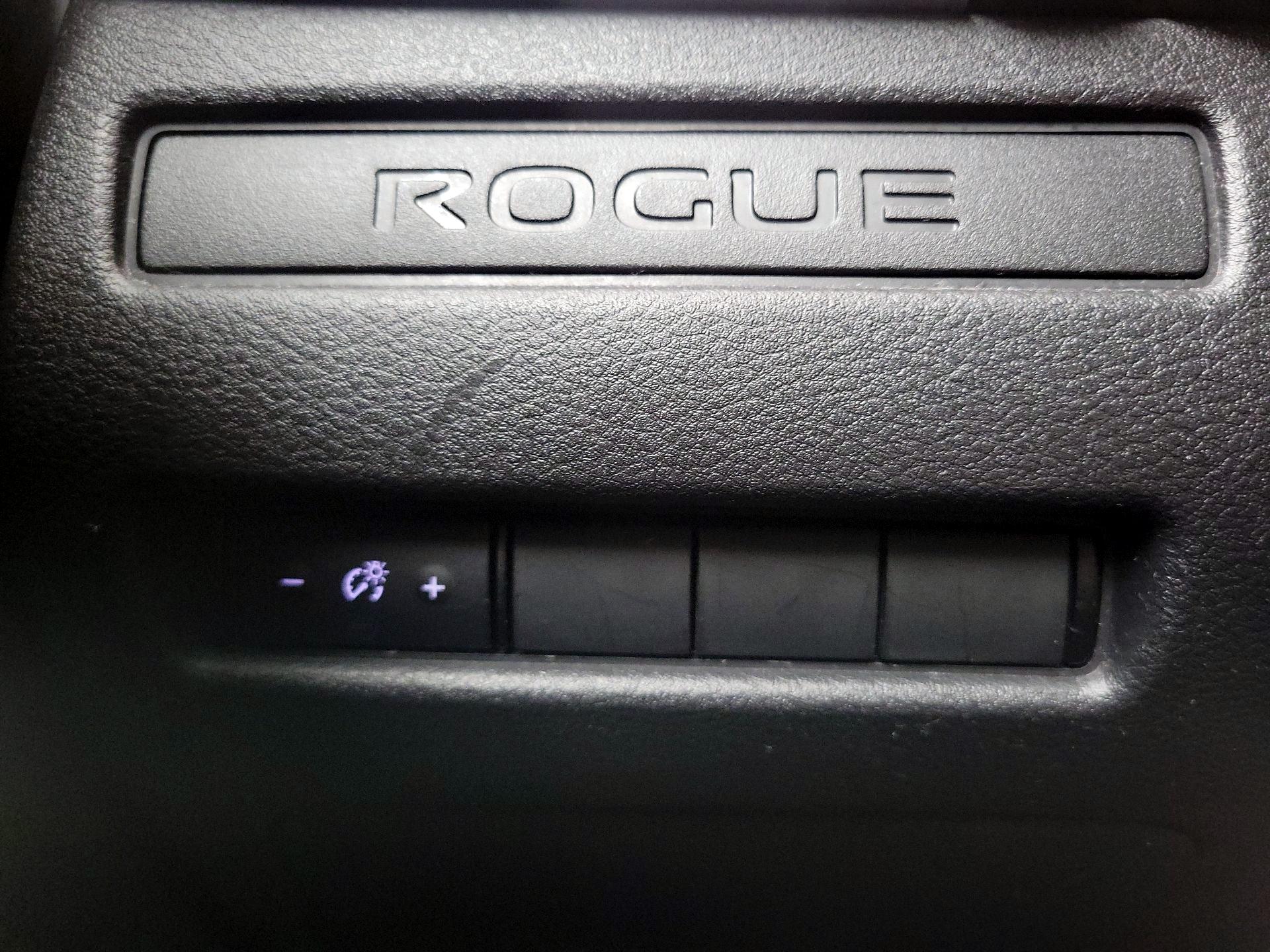 Thumbnail: 2022 Nissan Rogue - 13