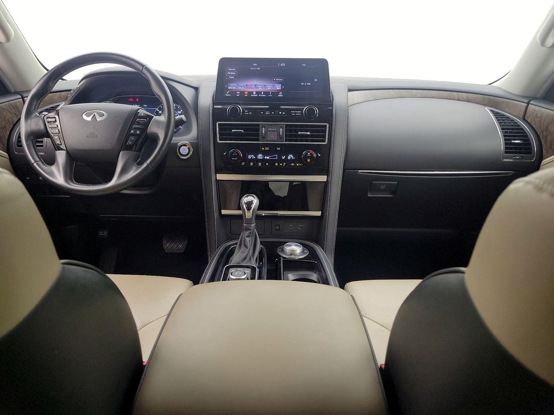 Thumbnail: 2024 INFINITI QX80 - 9