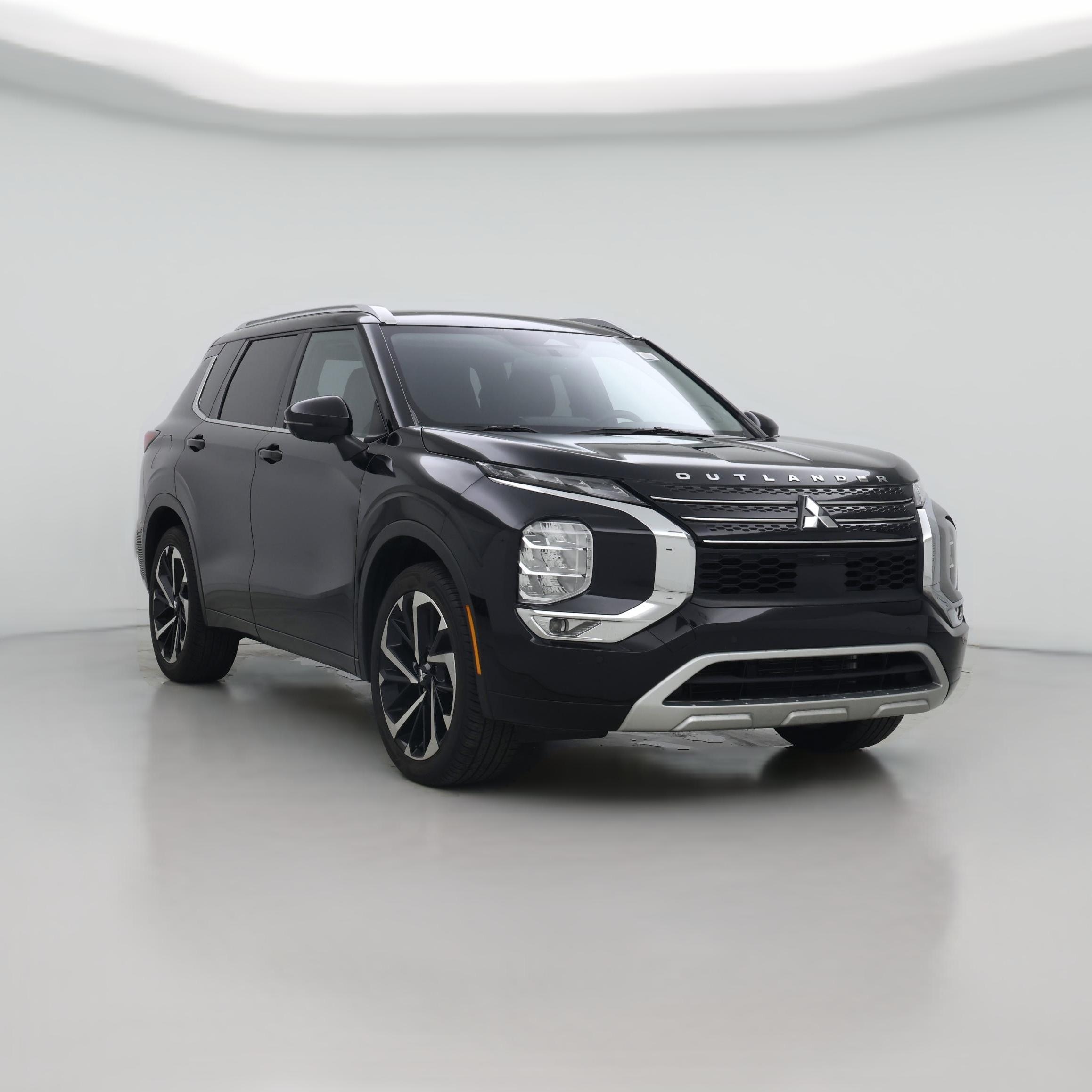 Thumbnail: 2024 Mitsubishi Outlander - 1