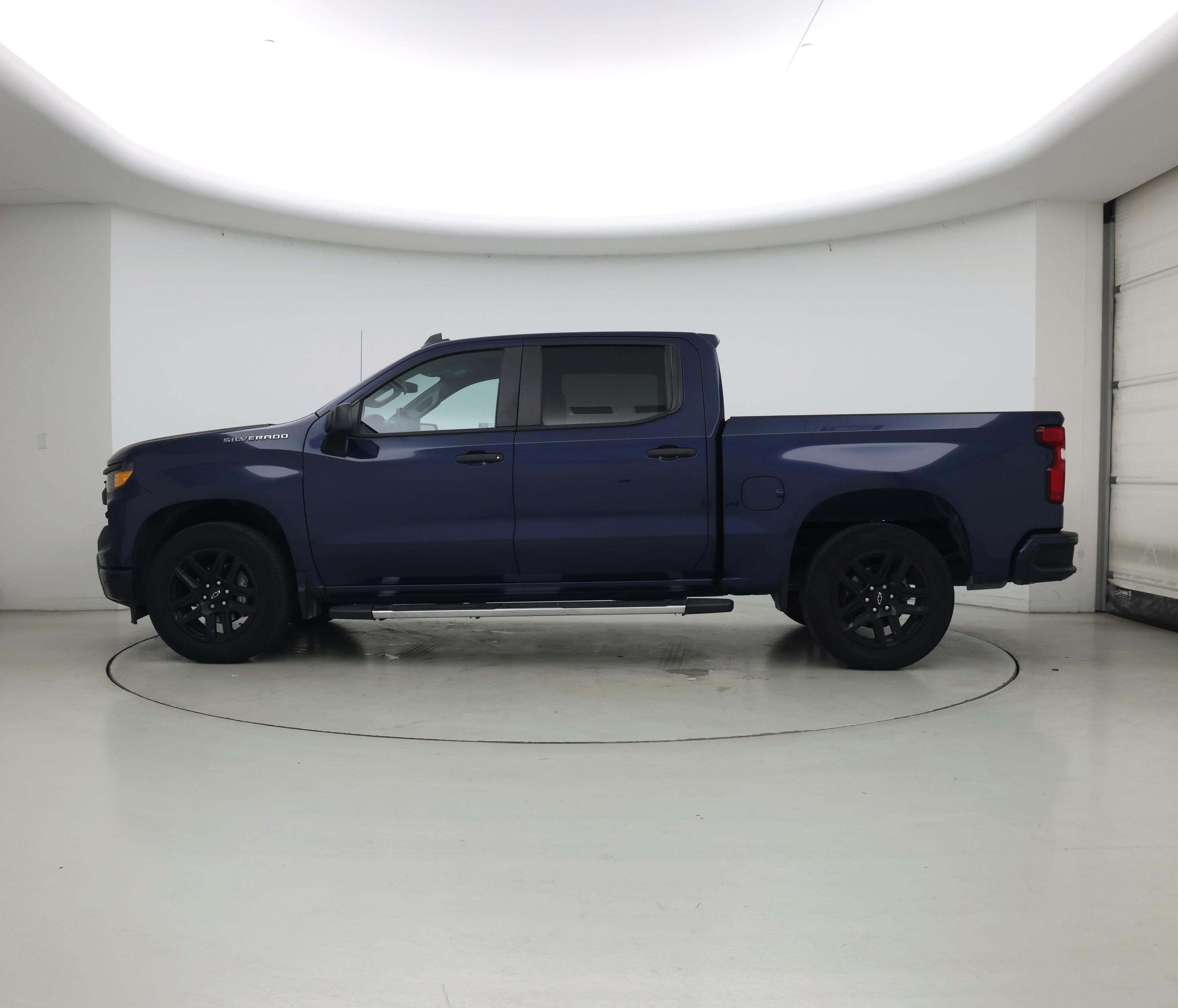 Thumbnail: 2023 Chevrolet Silverado 1500 - 3