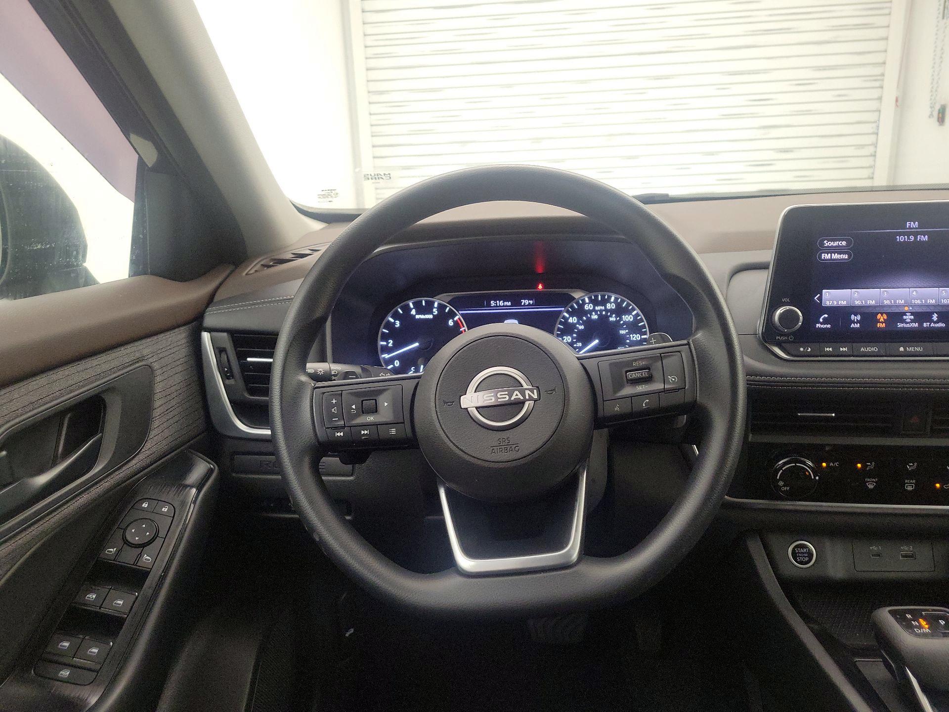Thumbnail: 2023 Nissan Rogue - 10