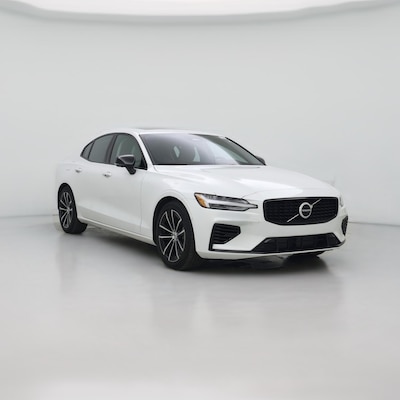 2023 Volvo S60 Recharge PHEV T8 Plus Dark Theme