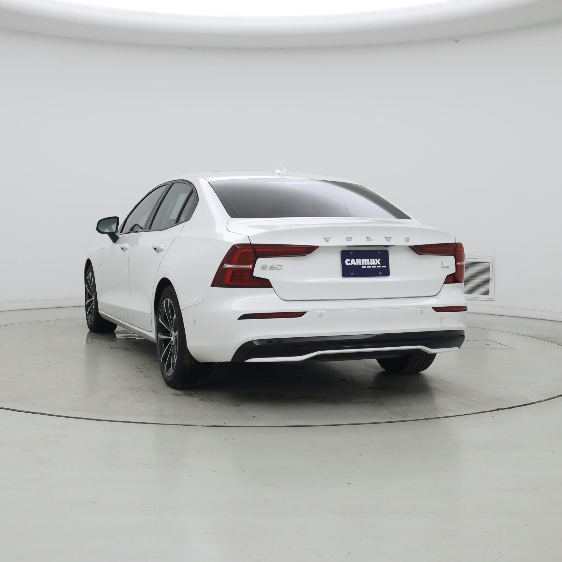 Thumbnail: 2023 Volvo S60 - 2