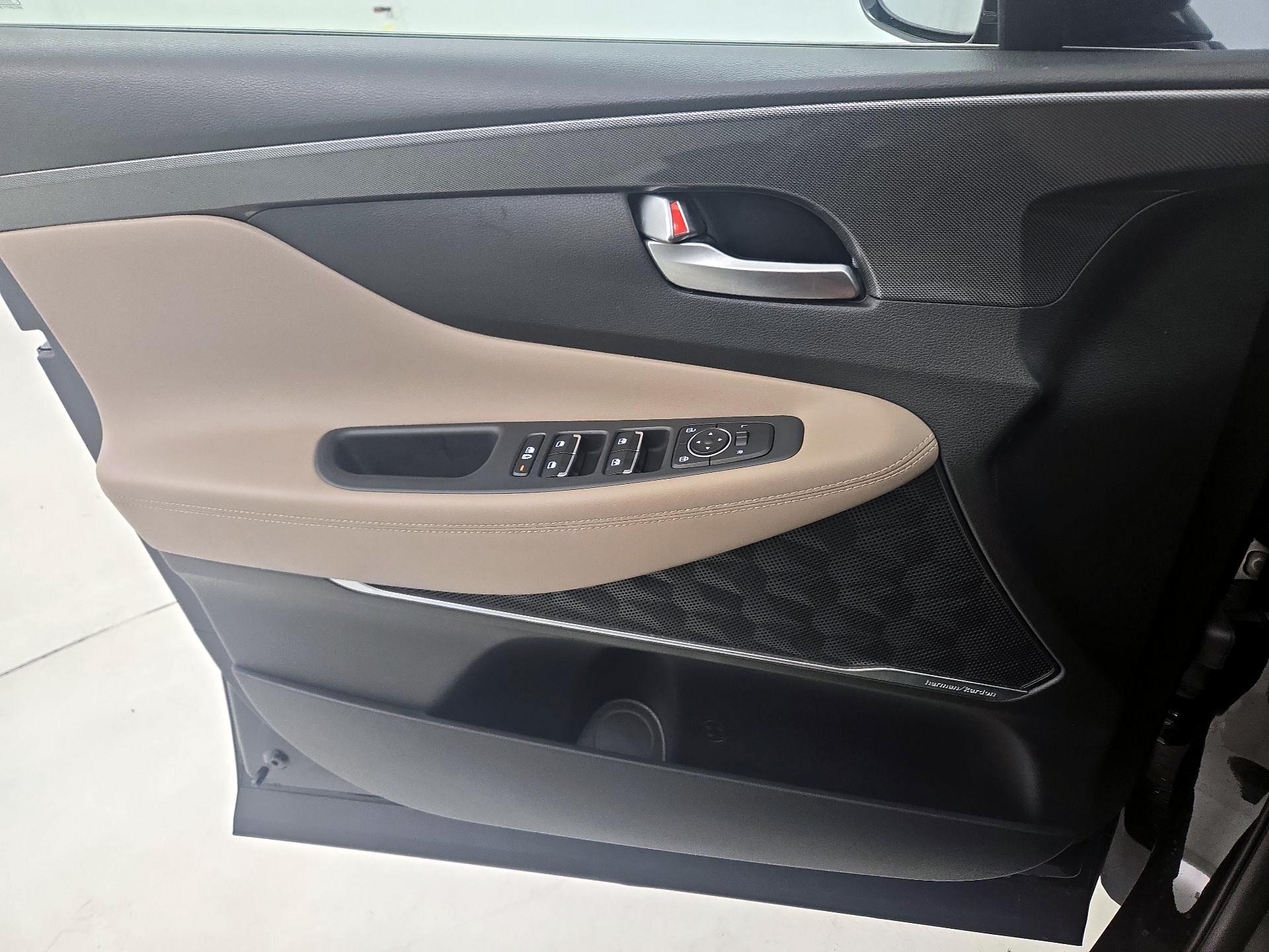 Thumbnail: 2023 Hyundai Santa Fe - 12
