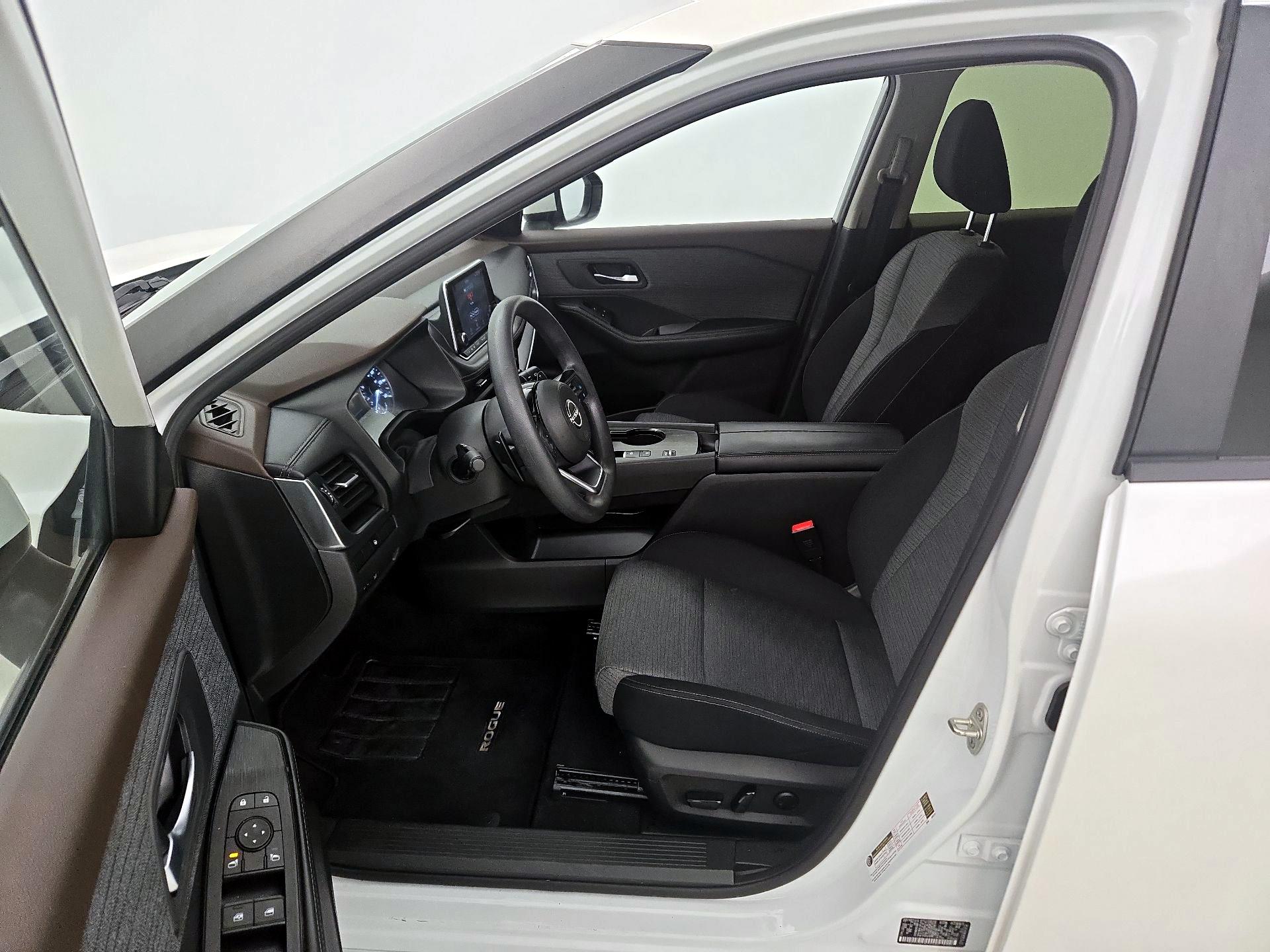 Thumbnail: 2023 Nissan Rogue - 11