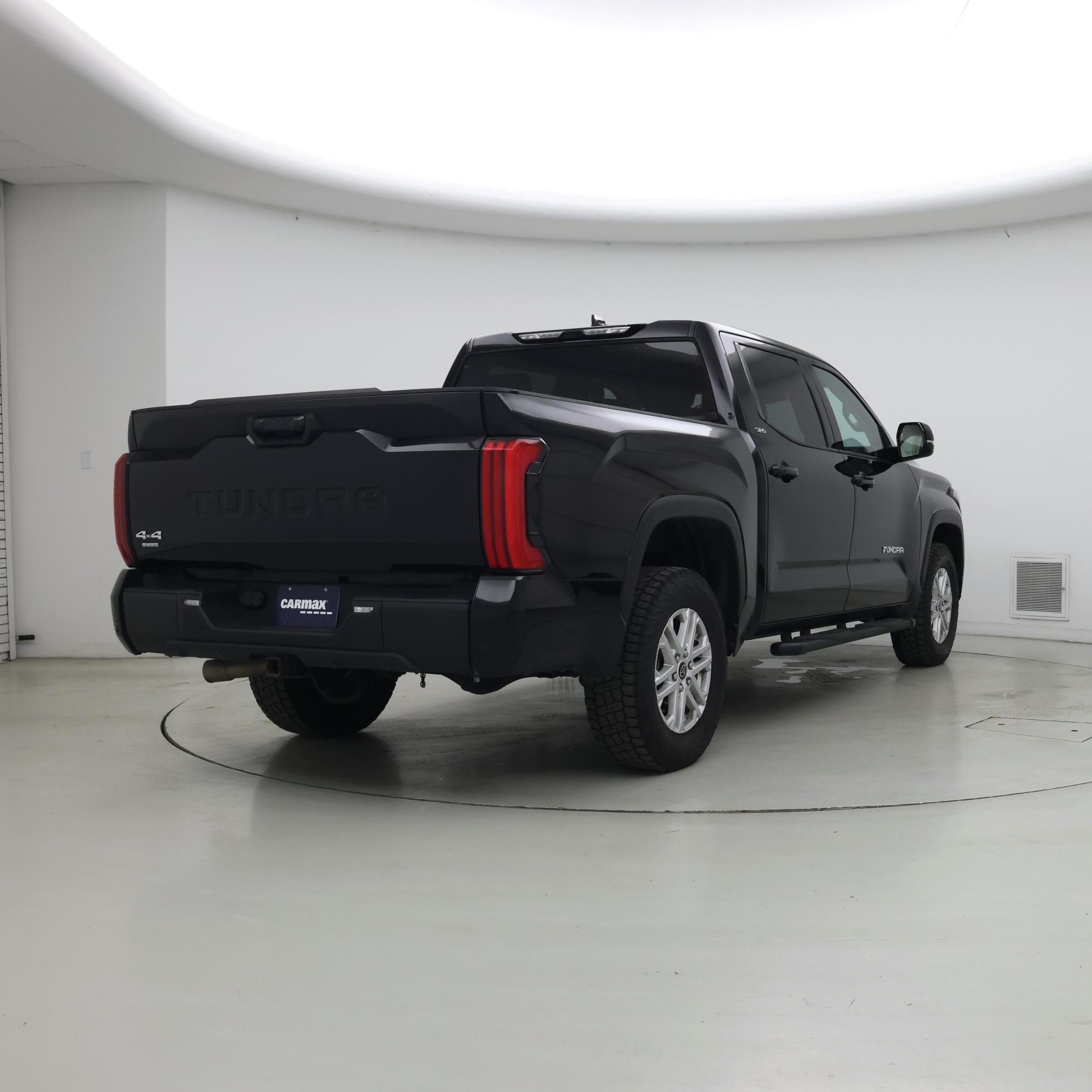 Thumbnail: 2023 Toyota Tundra - 8