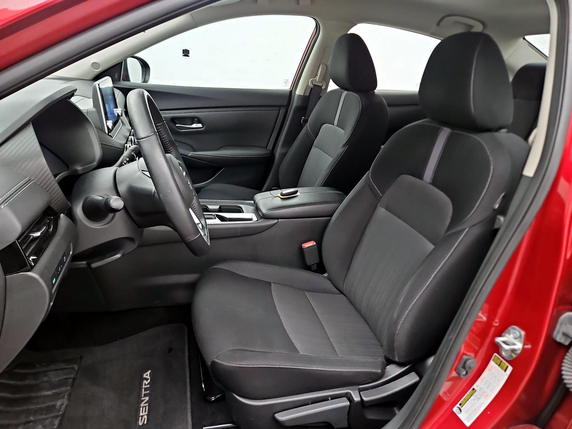 Thumbnail: 2023 Nissan Sentra - 9